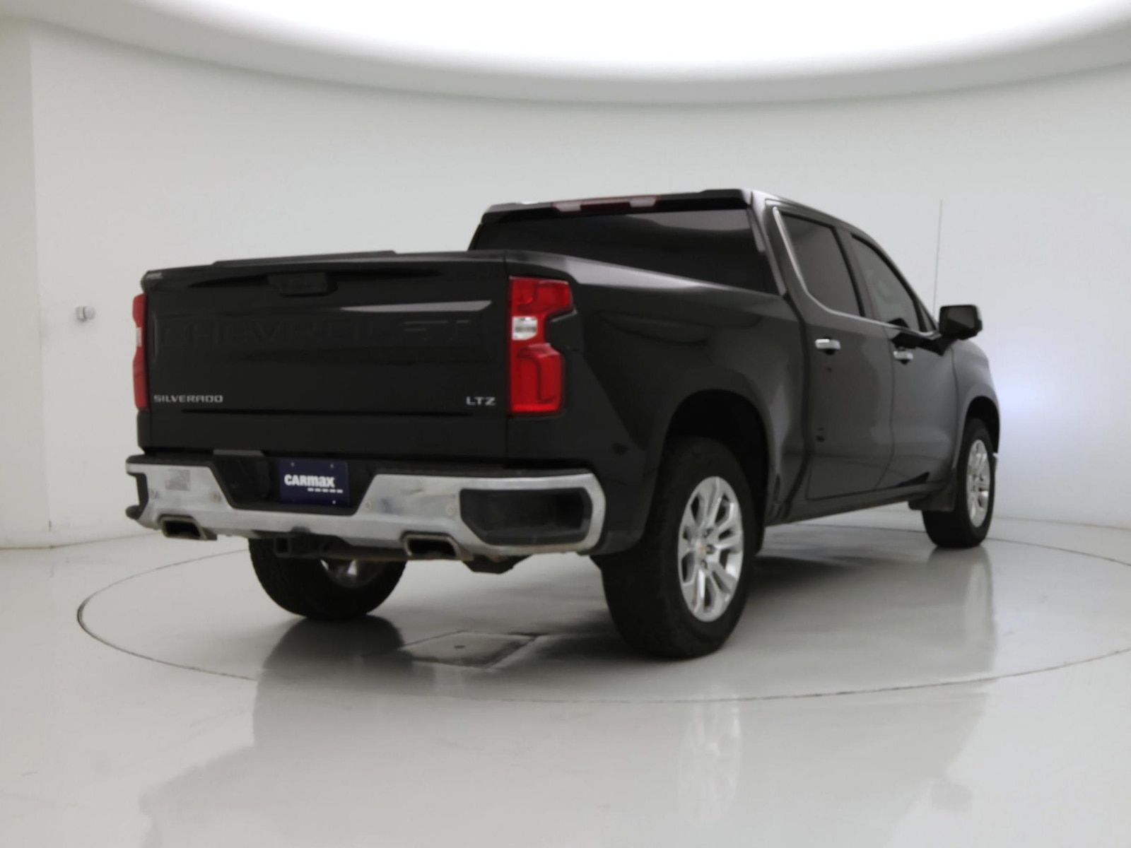 2024 Chevrolet Silverado 1500 LTZ - Photo 9