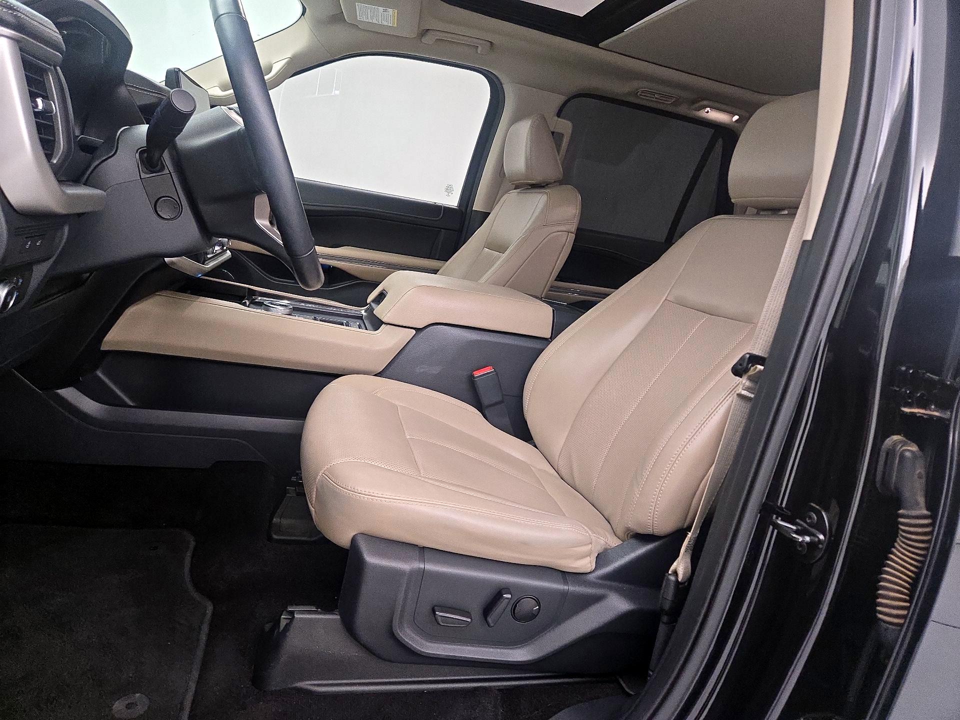 Thumbnail: 2022 Ford Expedition MAX - 11