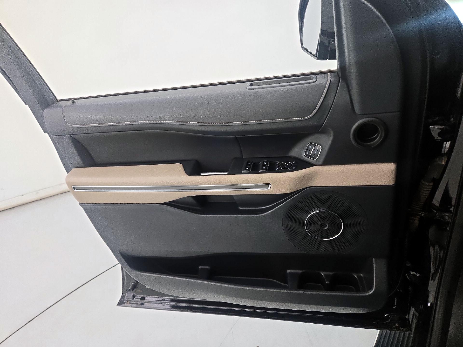 Thumbnail: 2022 Ford Expedition MAX - 12