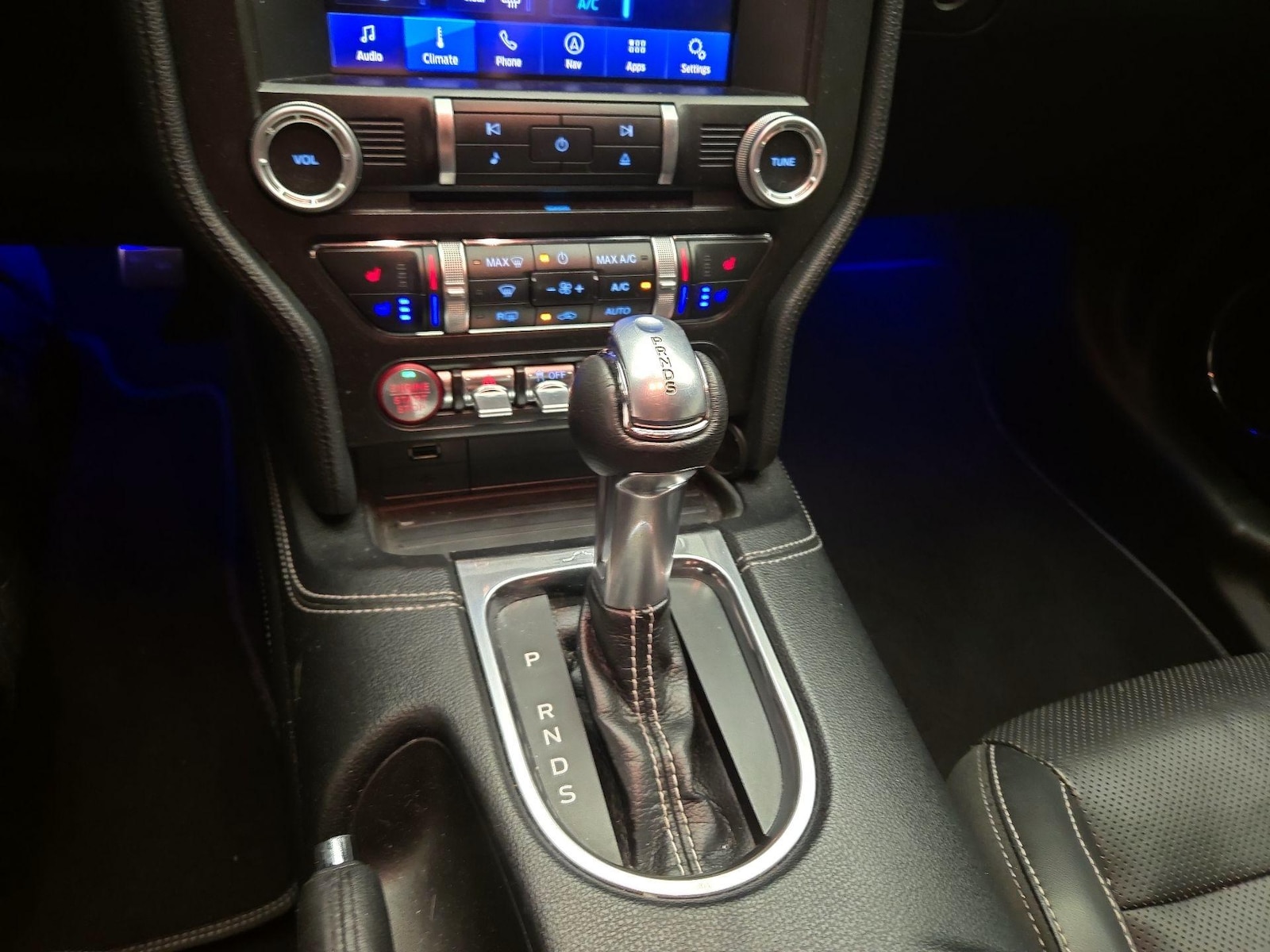 2020 Ford Mustang EcoBoost Premium - Photo 17
