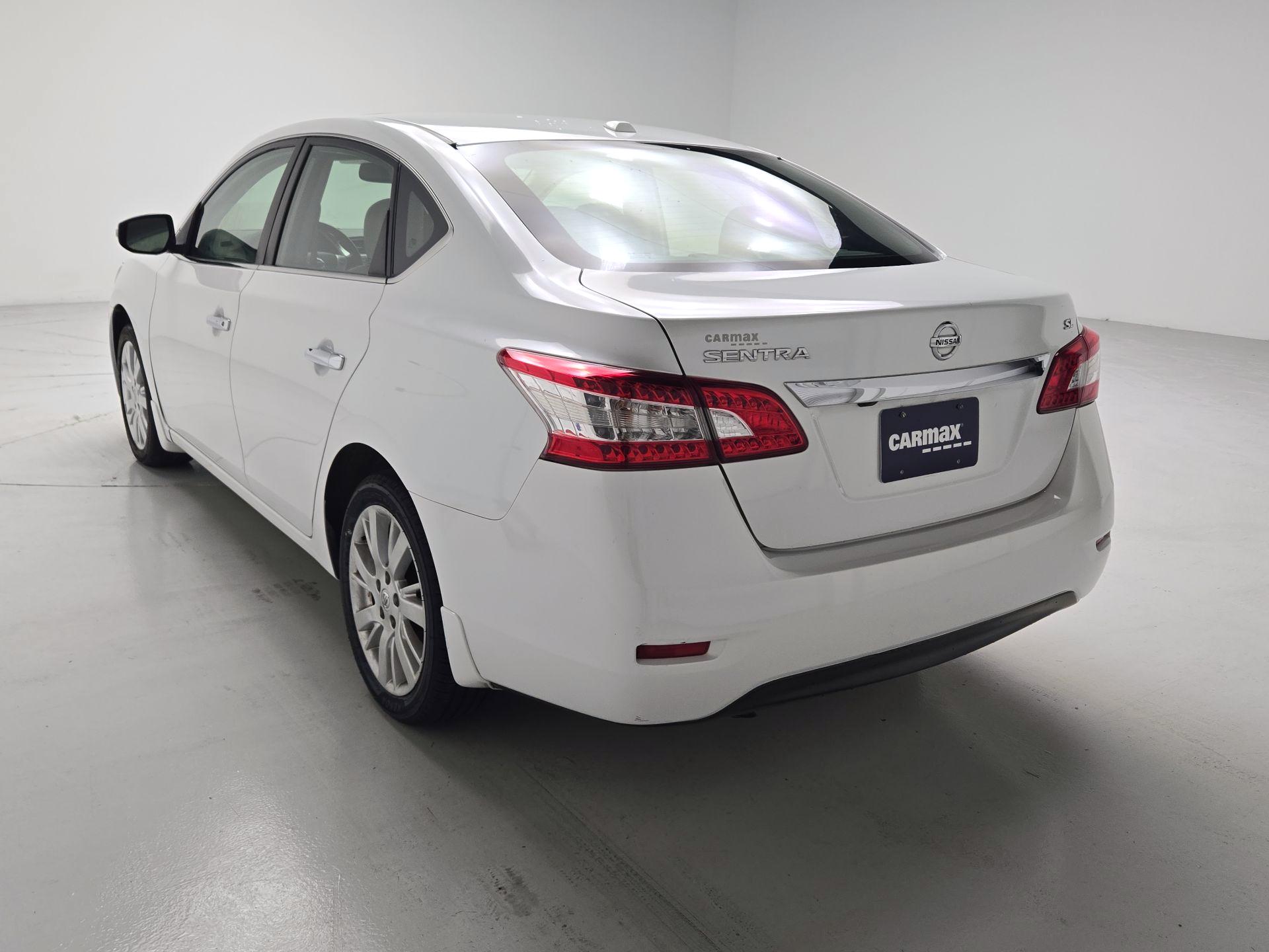 Thumbnail: 2015 Nissan Sentra - 7