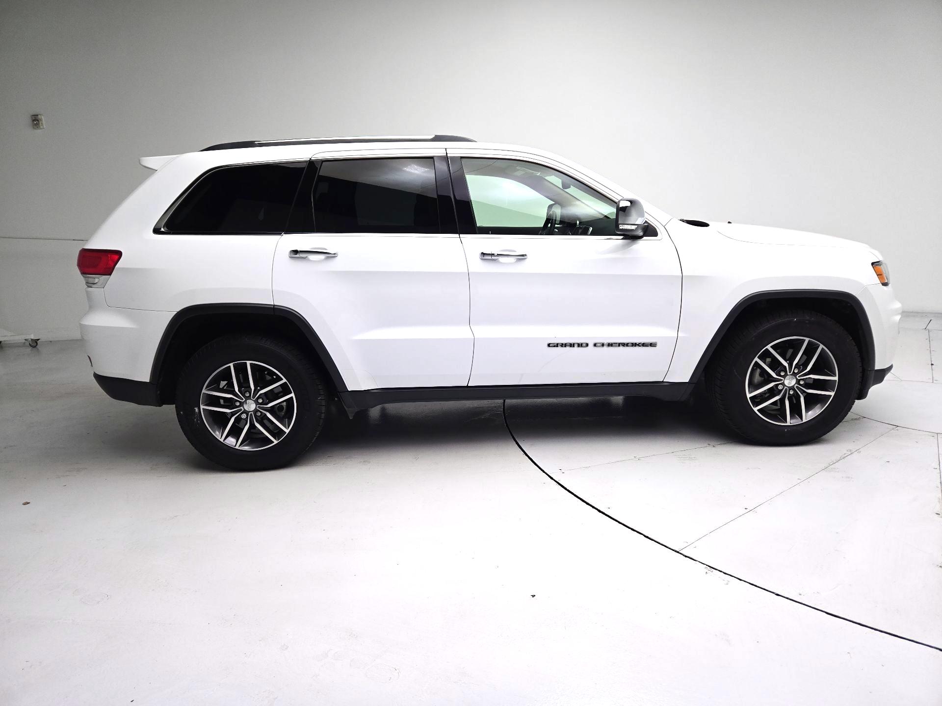 Thumbnail: 2018 Jeep Grand Cherokee - 4
