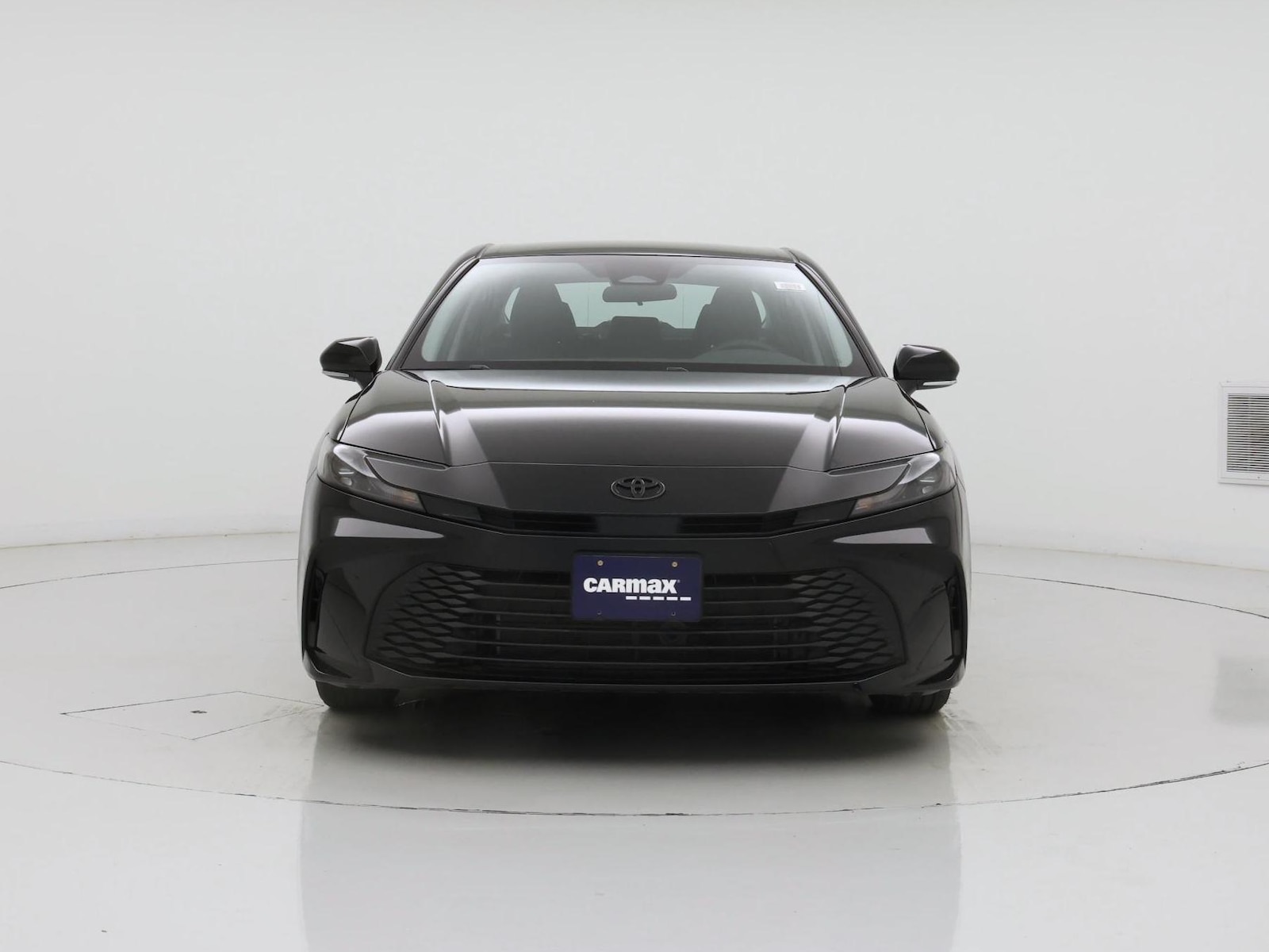 2026 Toyota Camry LE - Photo 6