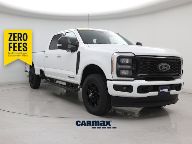 White 2025 Ford F-250 Super Duty Pickup Truck Four-Wheel Drive Automatic