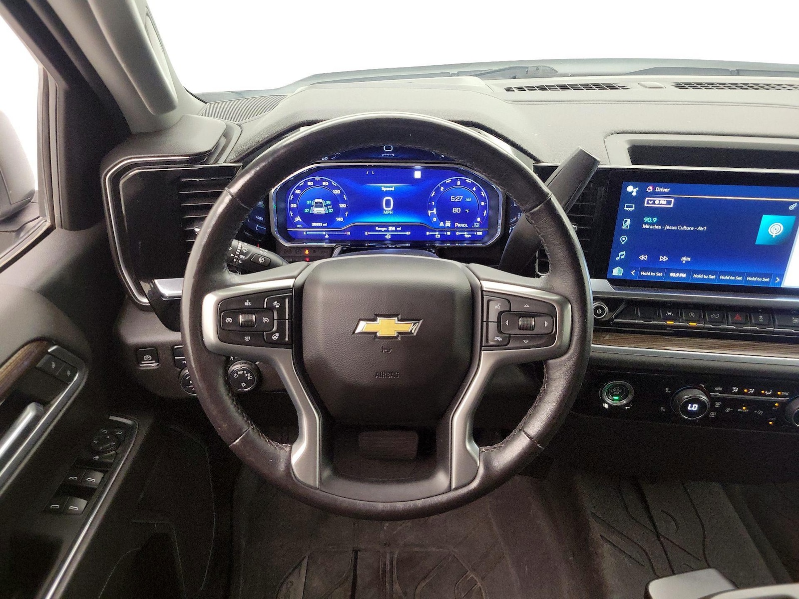 2023 Chevrolet Silverado 1500 LT - Photo 11