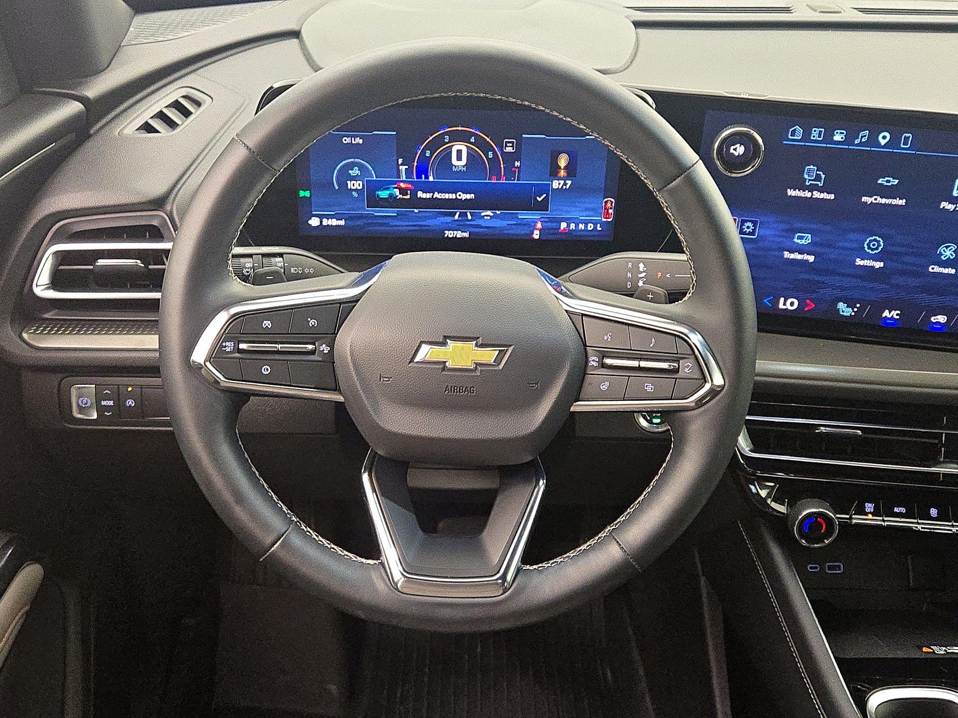Thumbnail: 2026 Chevrolet Traverse - 10