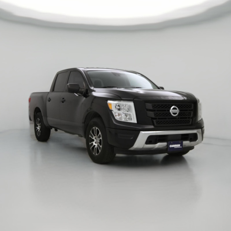 2022 Nissan Titan SV