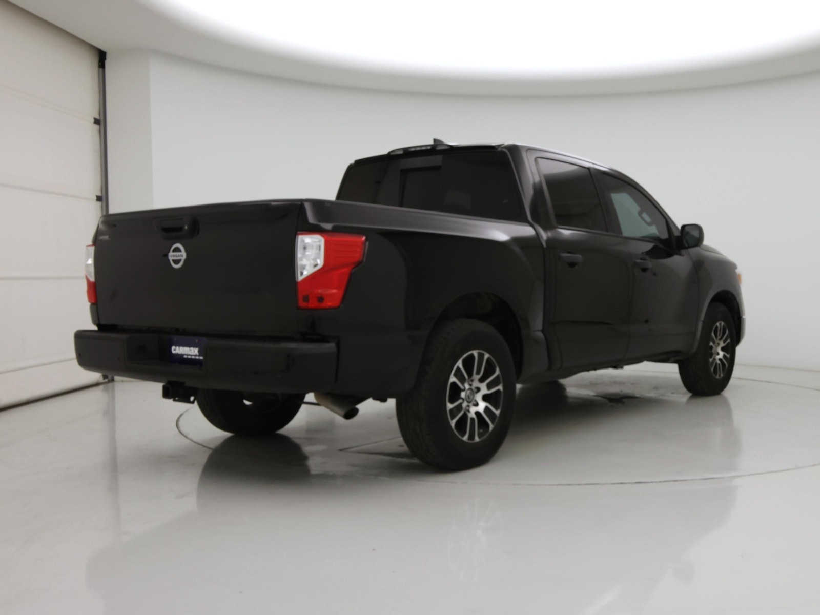 2022 Nissan Titan SV - Photo 9
