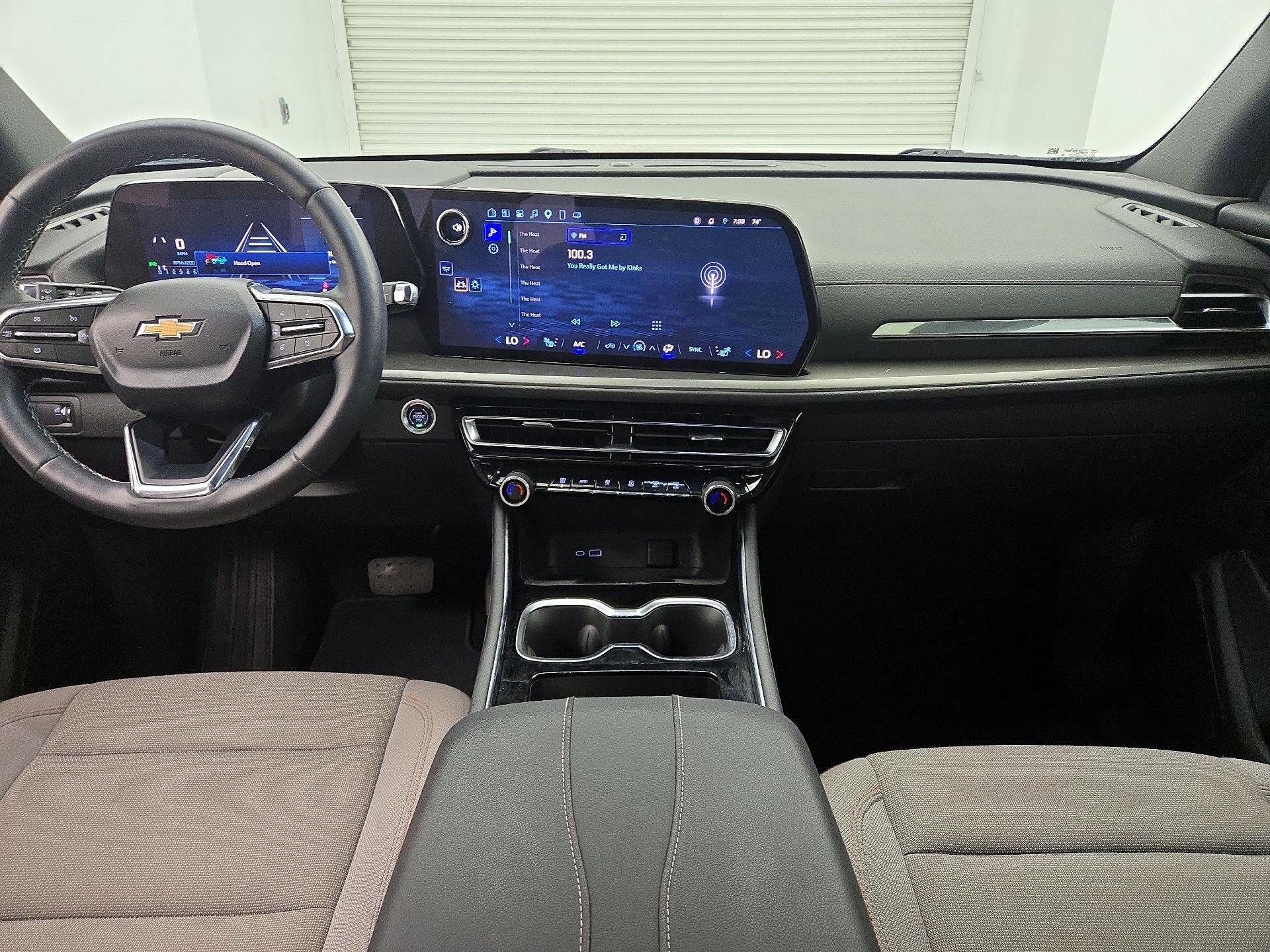 Thumbnail: 2025 Chevrolet Traverse - 9
