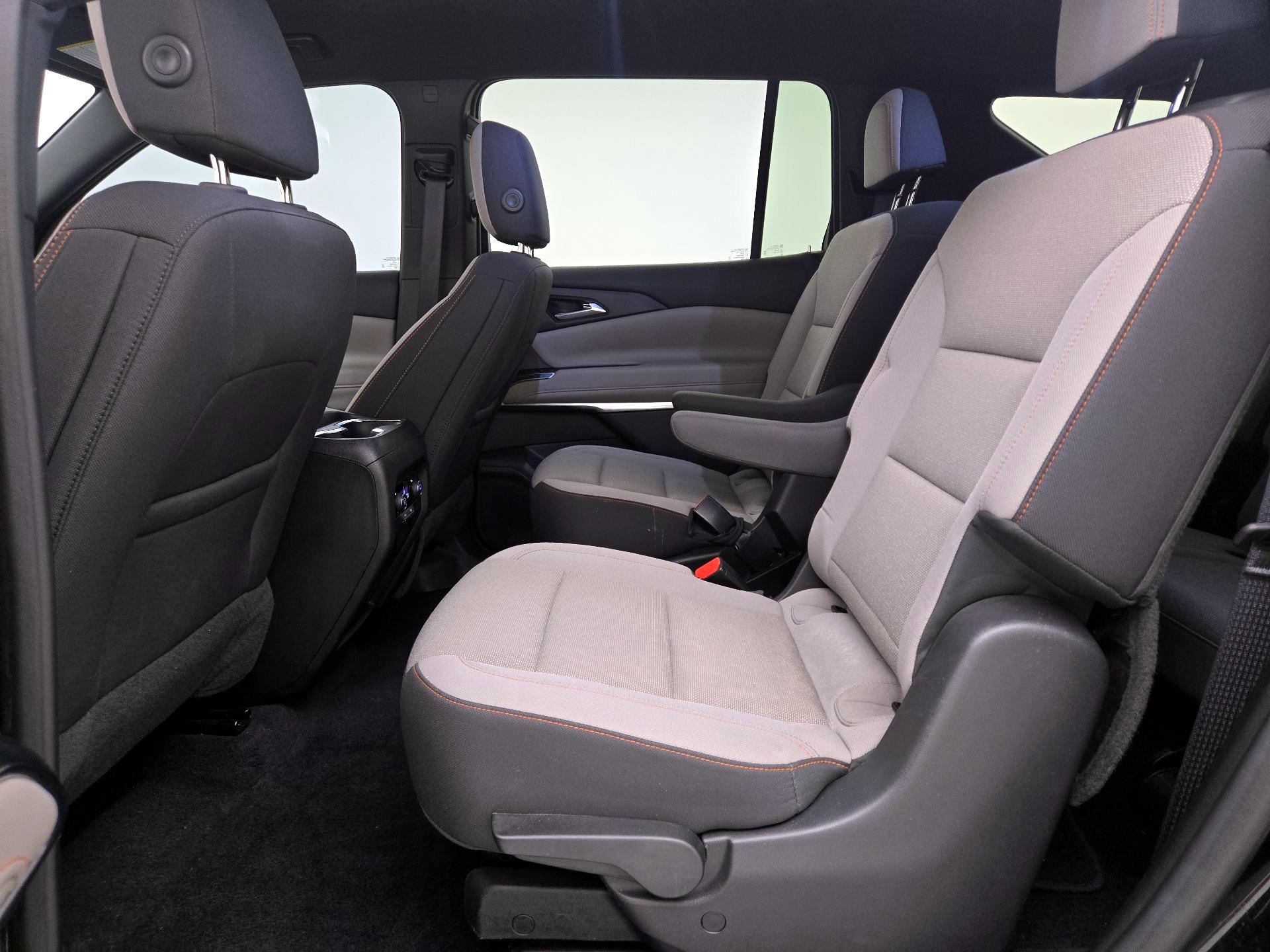 Thumbnail: 2025 Chevrolet Traverse - 20