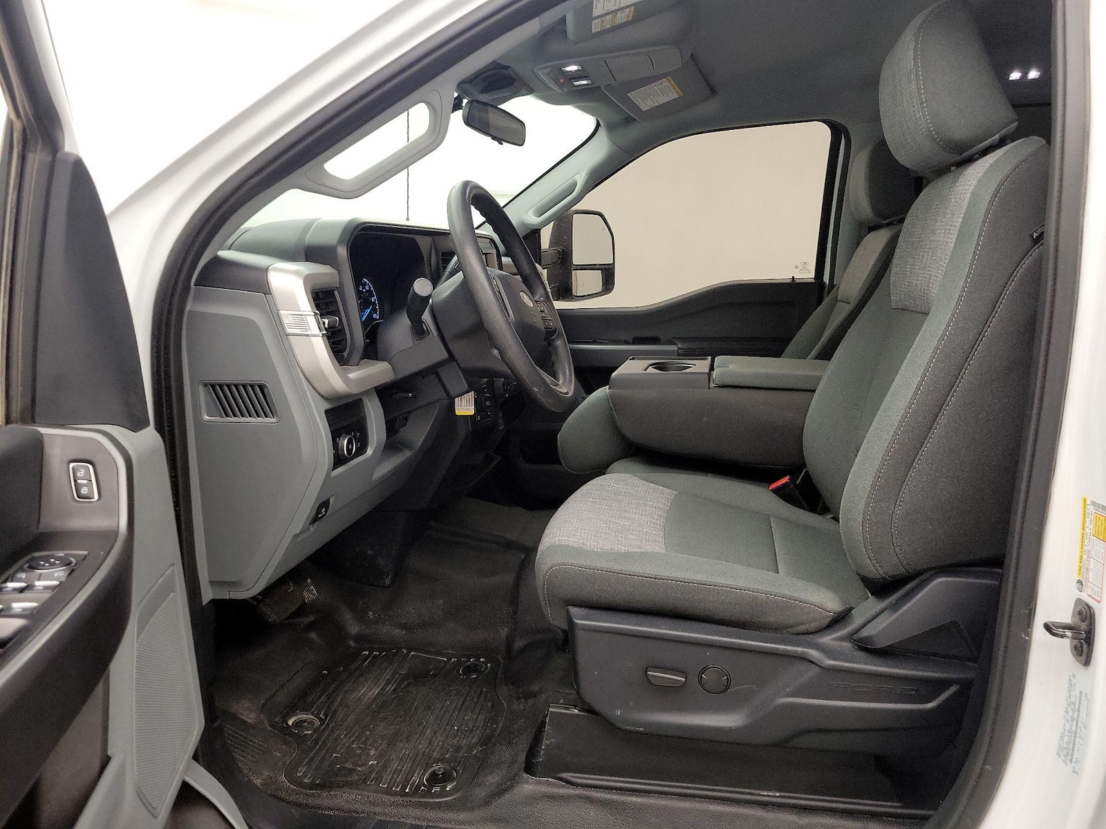 Power Seat(s) & Side Airbags