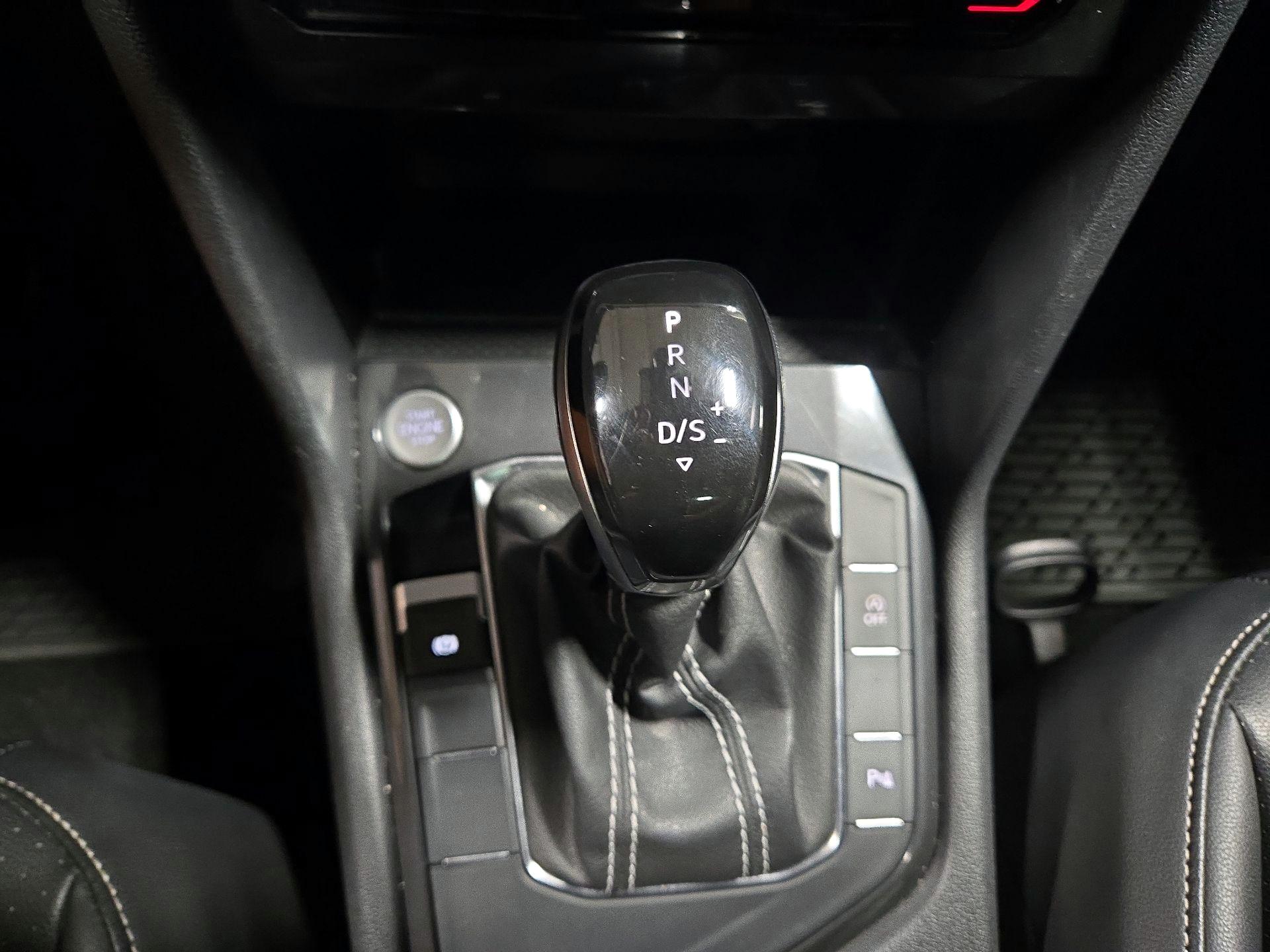 Thumbnail: 2024 Volkswagen Tiguan - 15