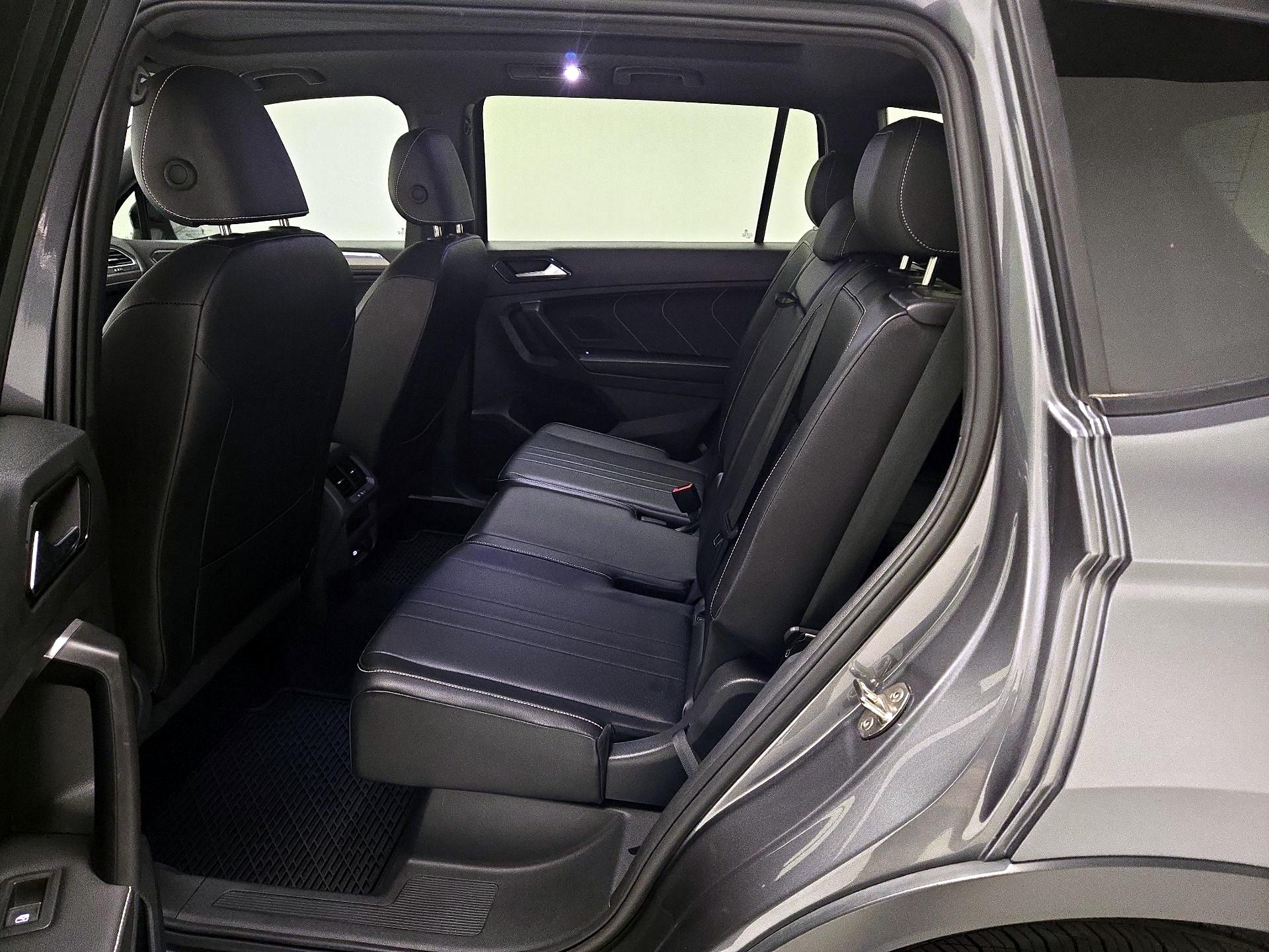 Thumbnail: 2024 Volkswagen Tiguan - 18