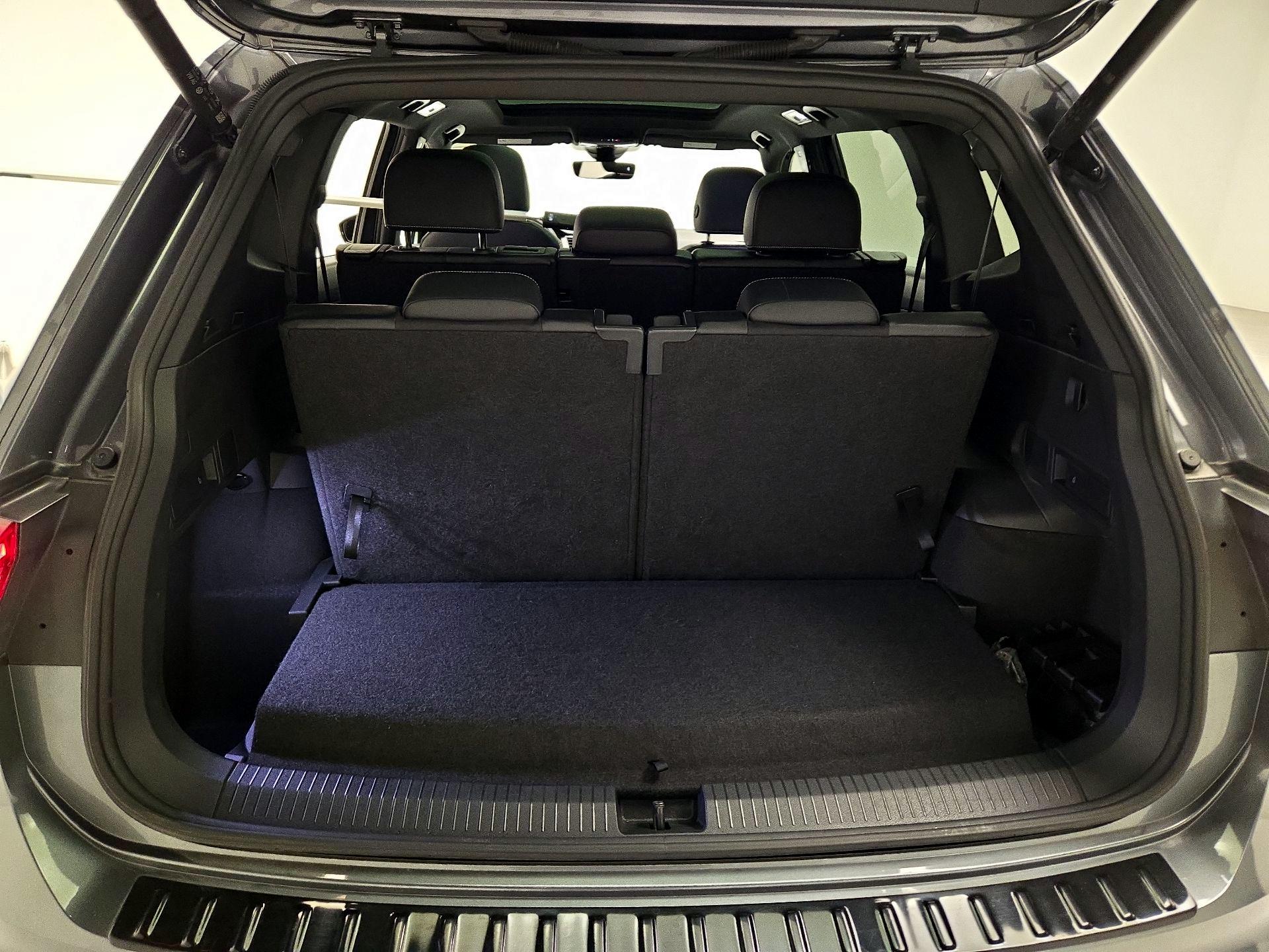 Thumbnail: 2024 Volkswagen Tiguan - 20