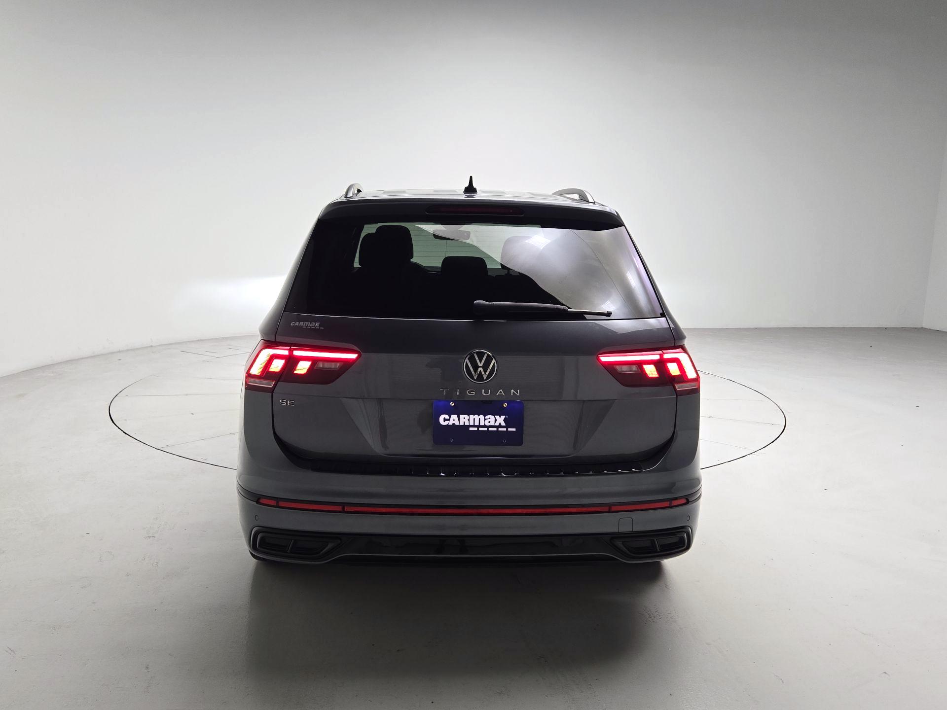 Thumbnail: 2024 Volkswagen Tiguan - 6