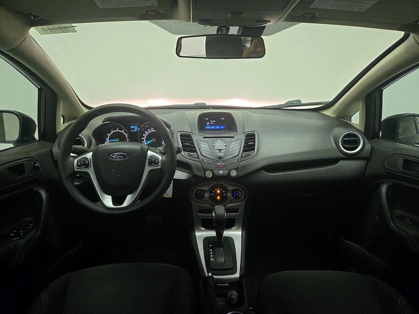 2019 Ford Fiesta SE - Photo 10