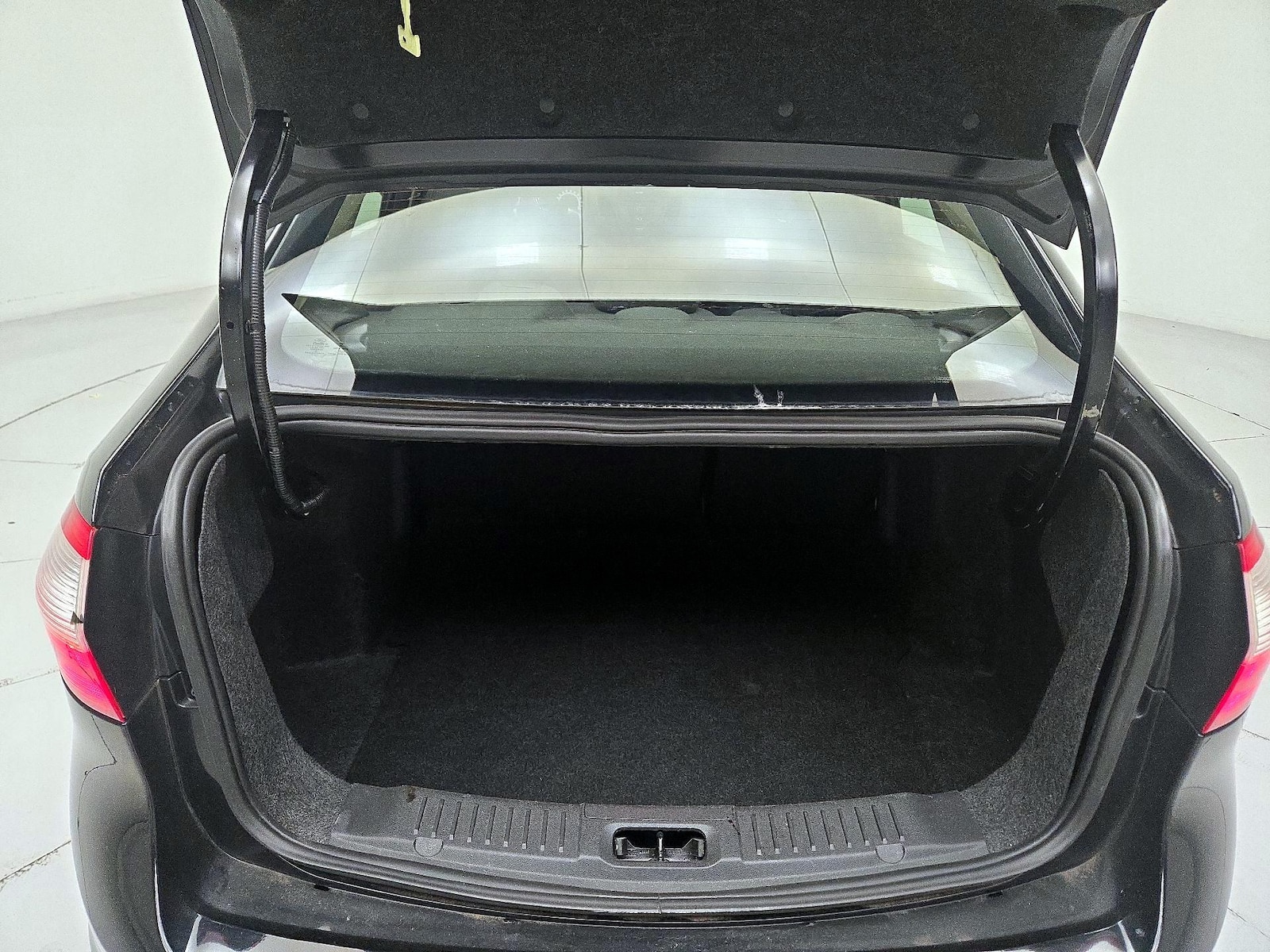 2019 Ford Fiesta SE - Photo 21