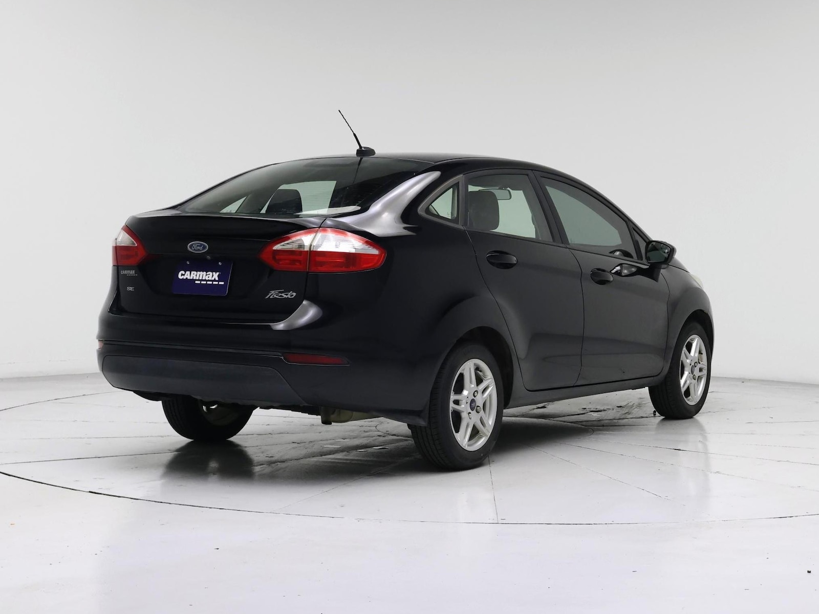 2019 Ford Fiesta SE - Photo 9