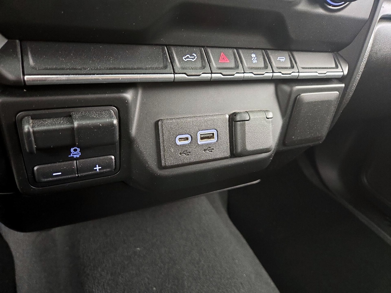 2022 Chevrolet Silverado 2500HD Custom - Photo 17