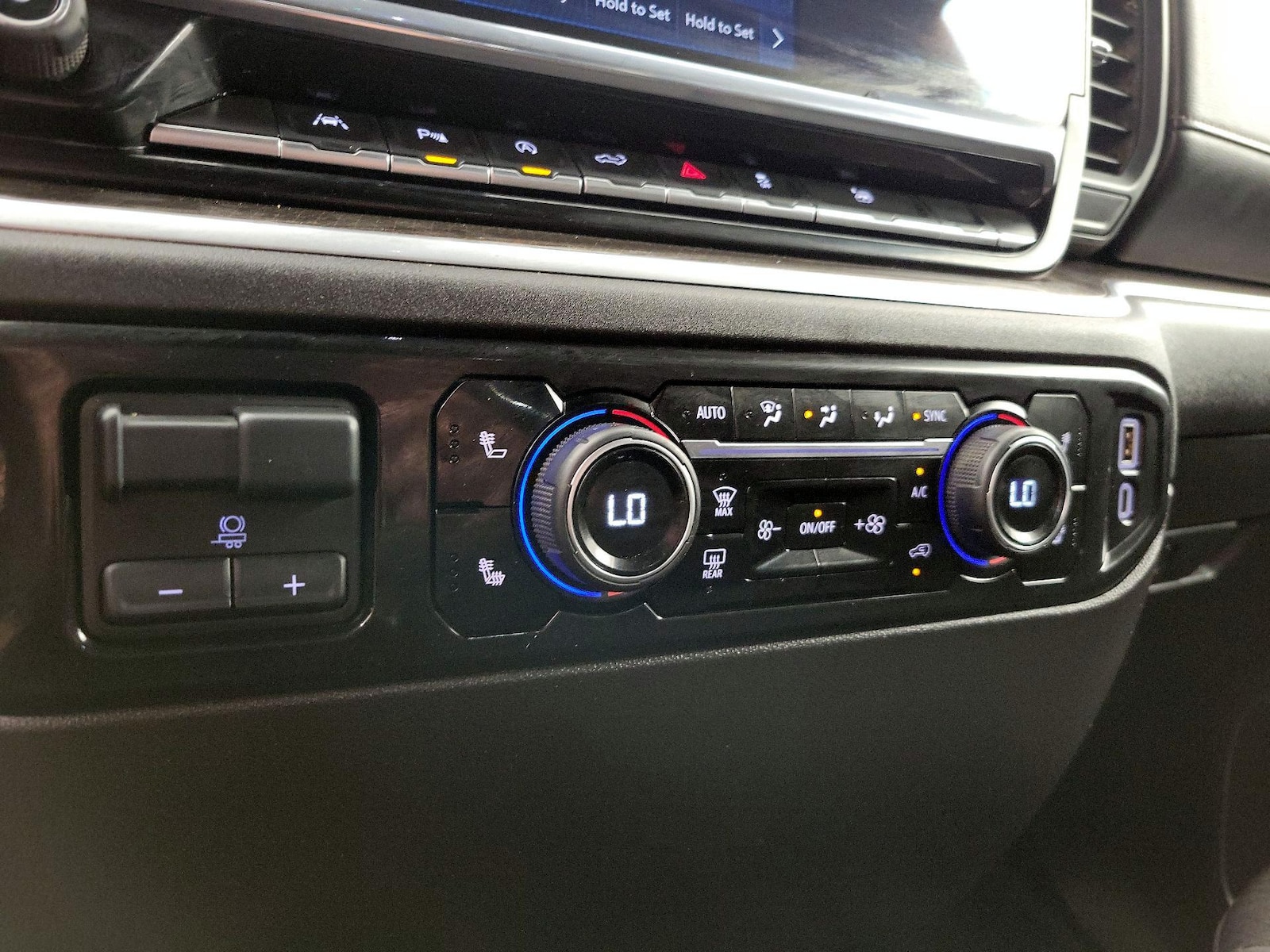 2025 Chevrolet Silverado 1500 LT - Photo 17