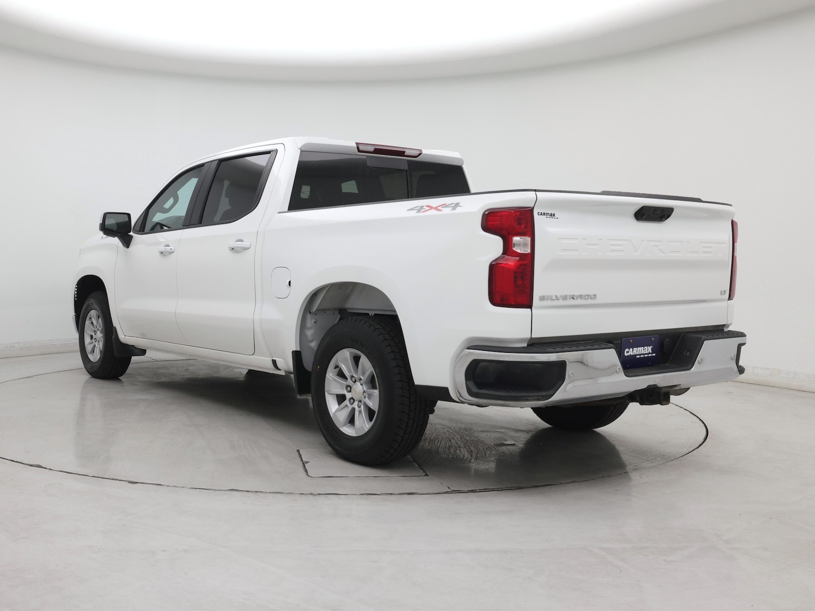 2025 Chevrolet Silverado 1500 LT - Photo 3