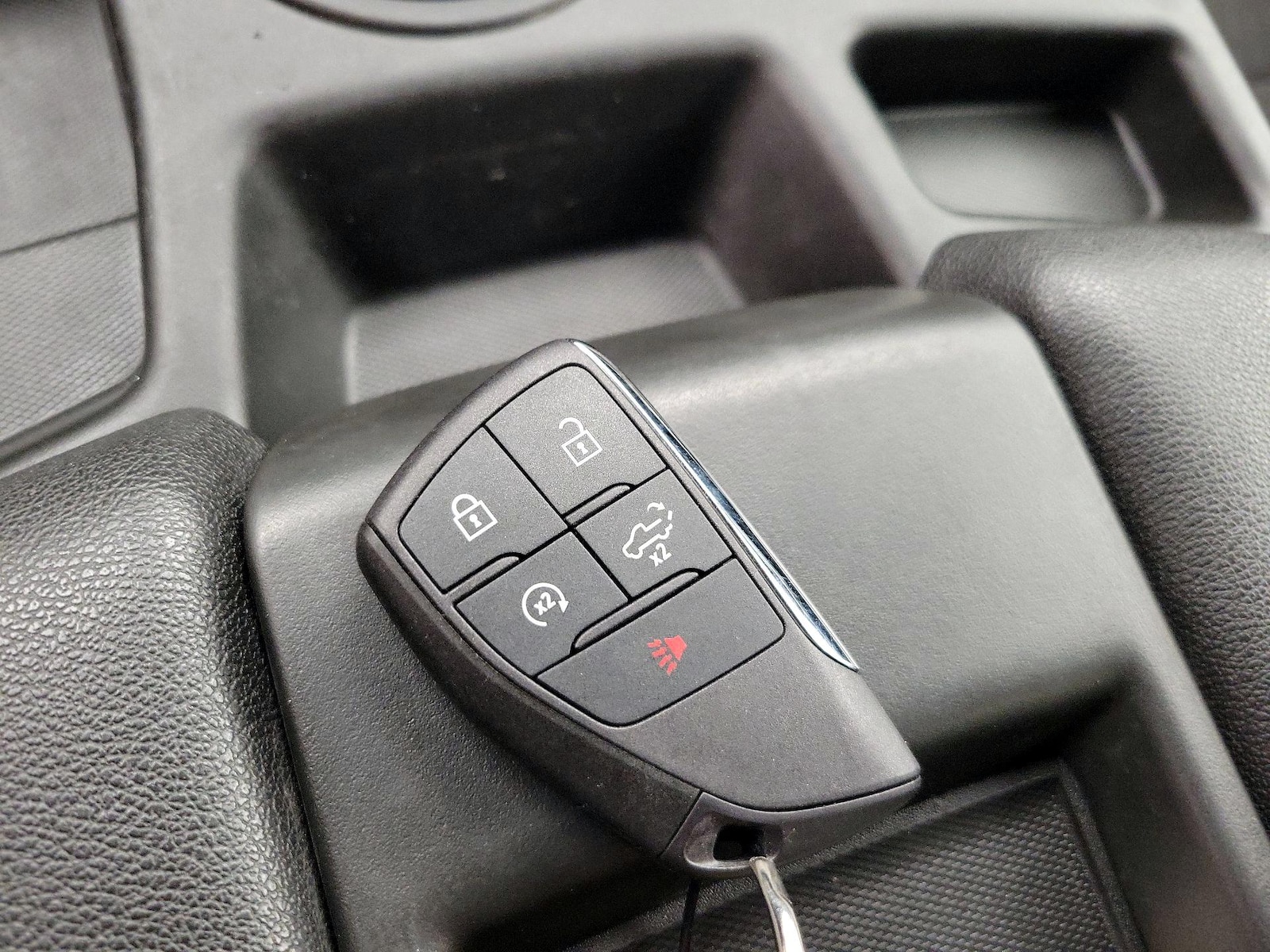 2025 Chevrolet Silverado 1500 LT - Photo 23