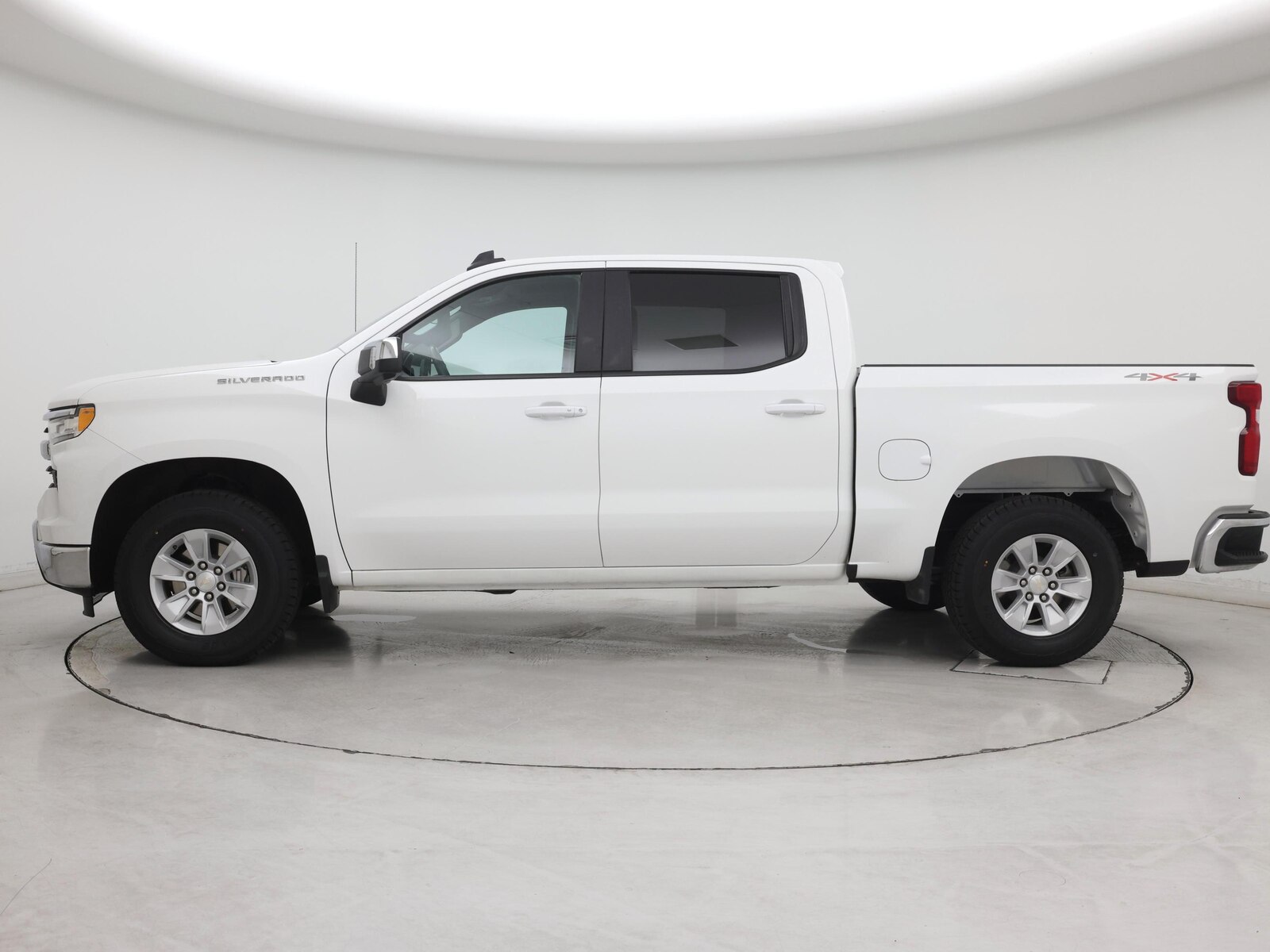 2025 Chevrolet Silverado 1500 LT - Photo 4