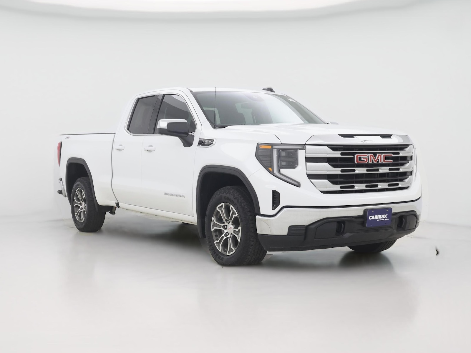 2025 GMC Sierra 1500 SLE - Photo 1