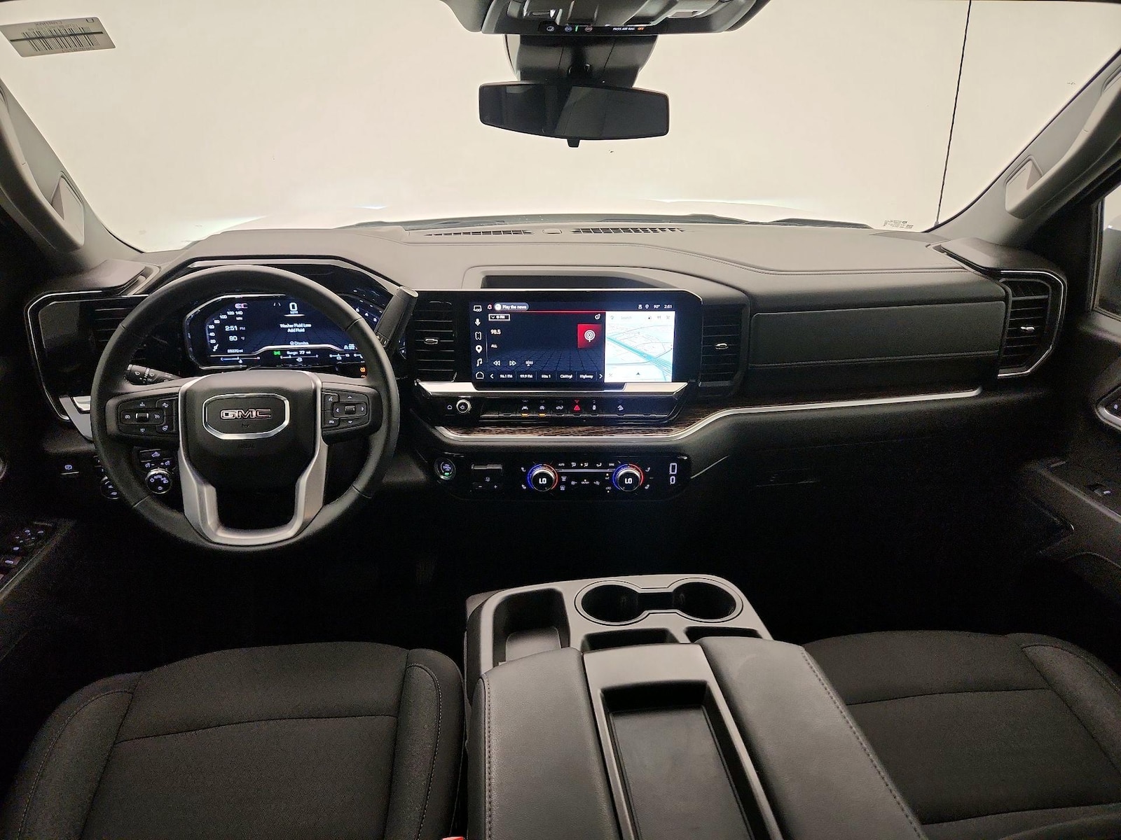 2025 GMC Sierra 1500 SLE - Photo 10