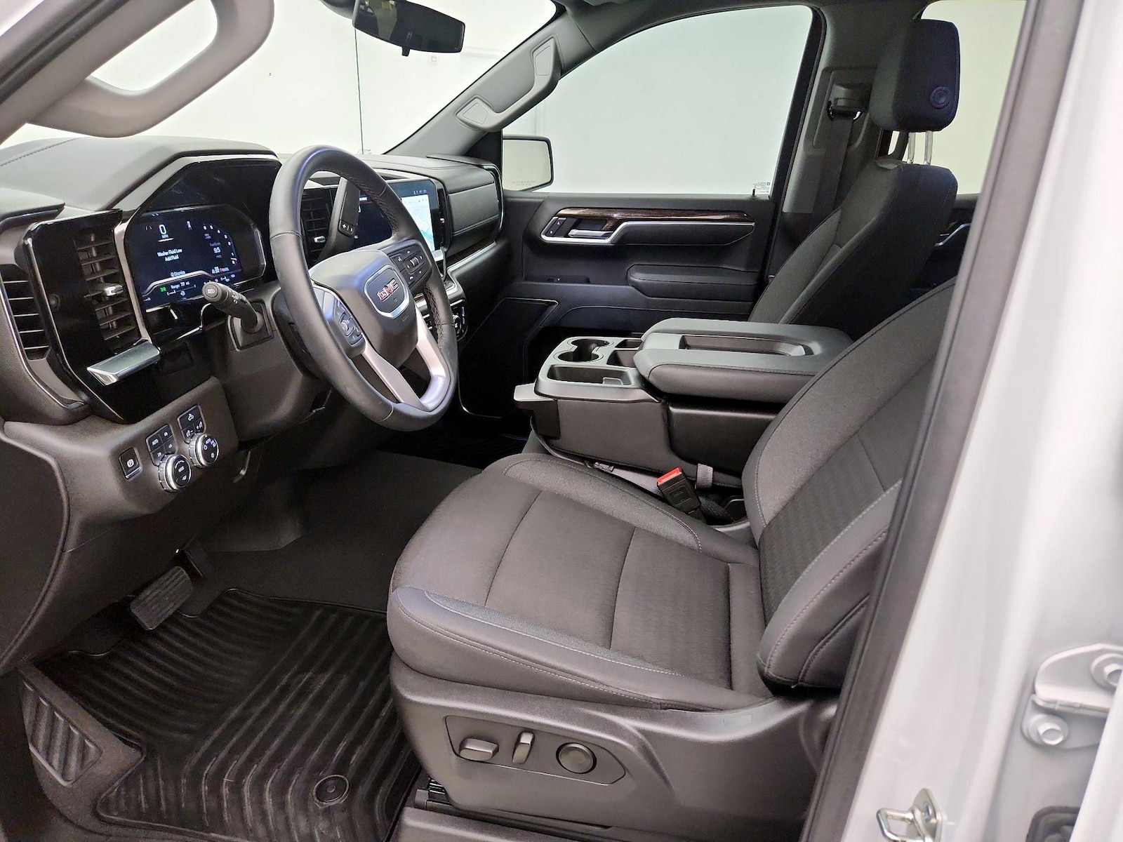 2025 GMC Sierra 1500 SLE - Photo 12
