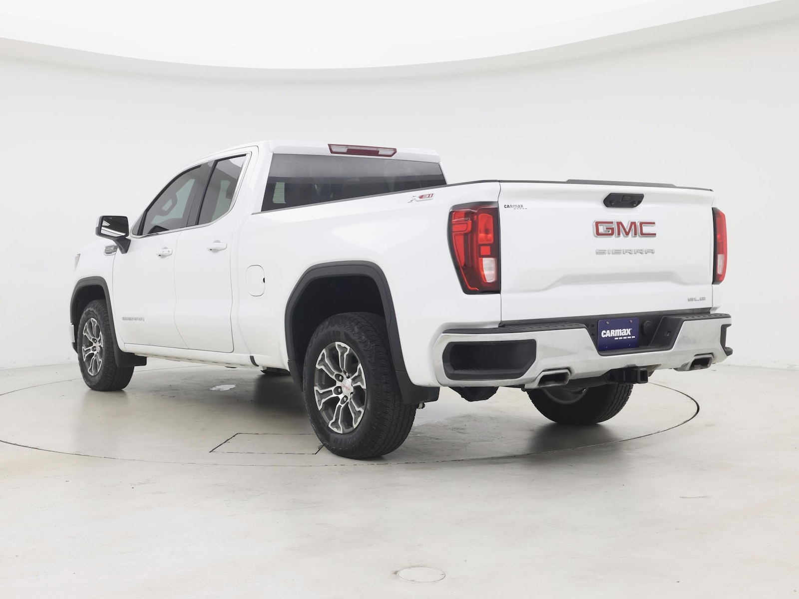 2025 GMC Sierra 1500 SLE - Photo 3