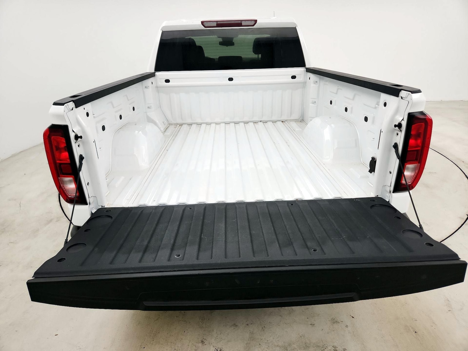 2025 GMC Sierra 1500 SLE - Photo 21
