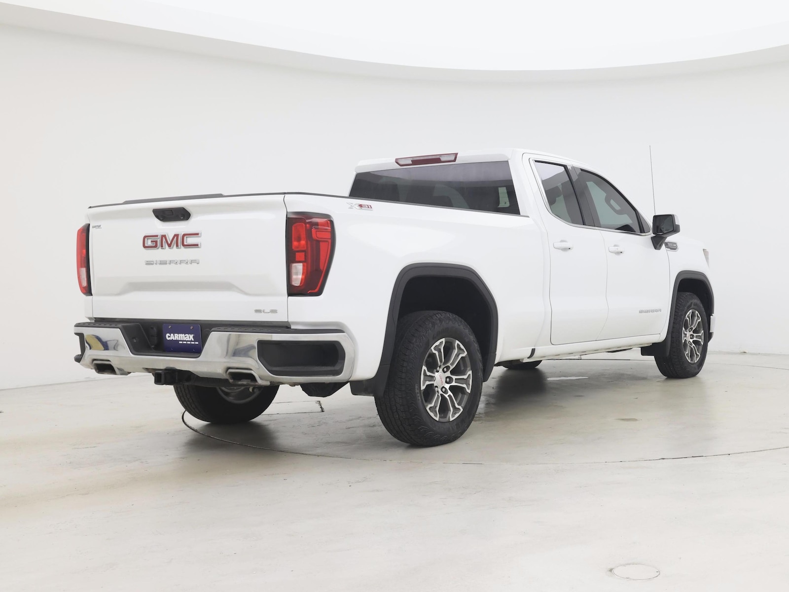 2025 GMC Sierra 1500 SLE - Photo 9