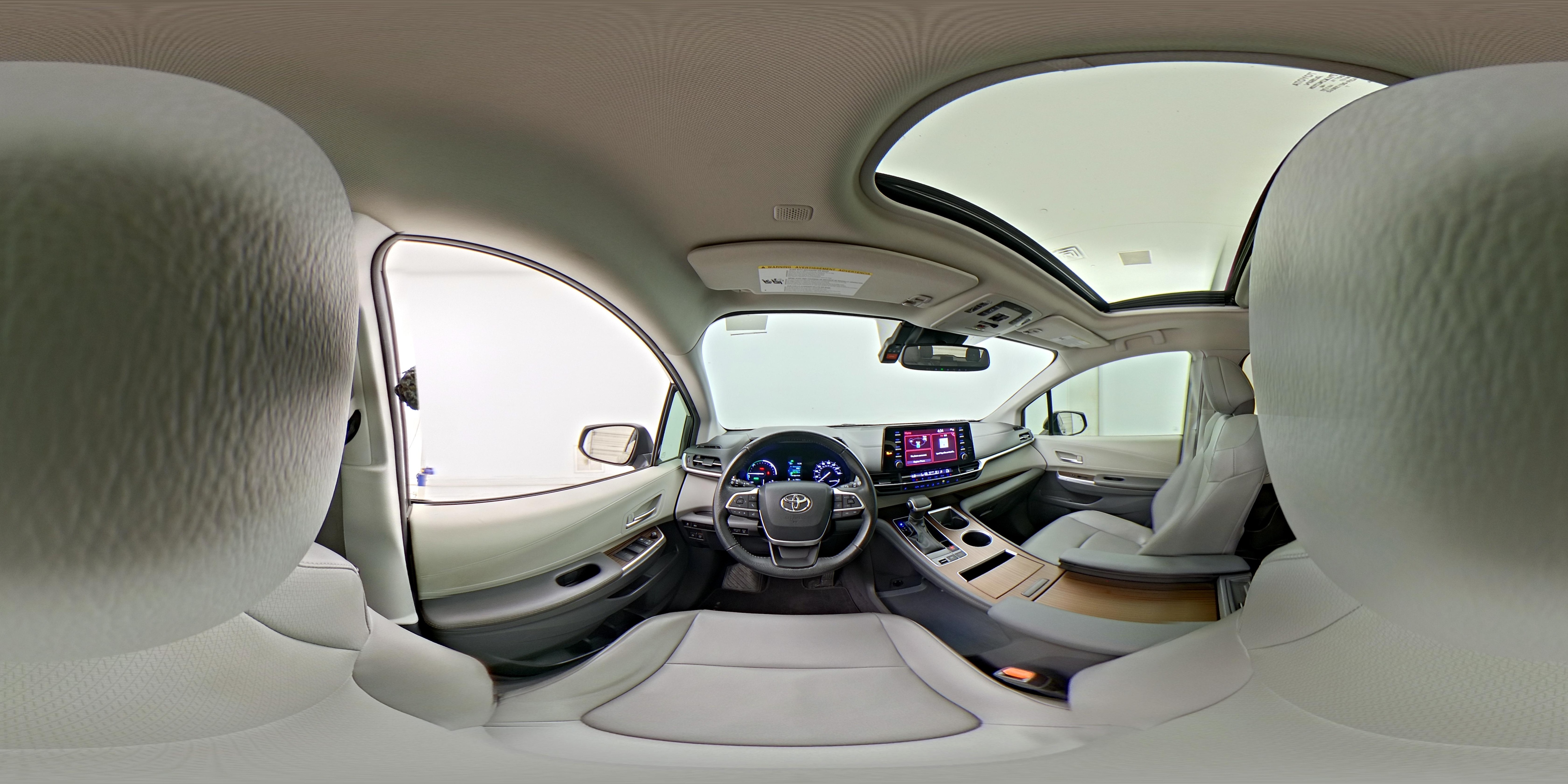 2022 Toyota Sienna XLE - Photo 29