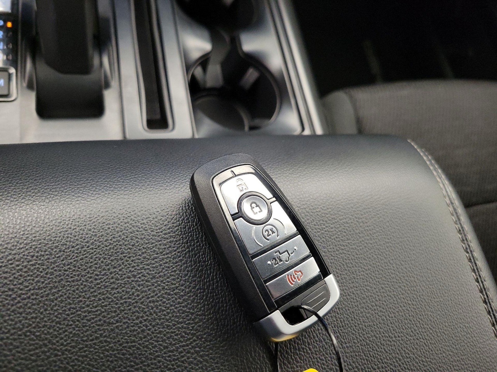 2024 Ford F-150 XLT - Photo 24