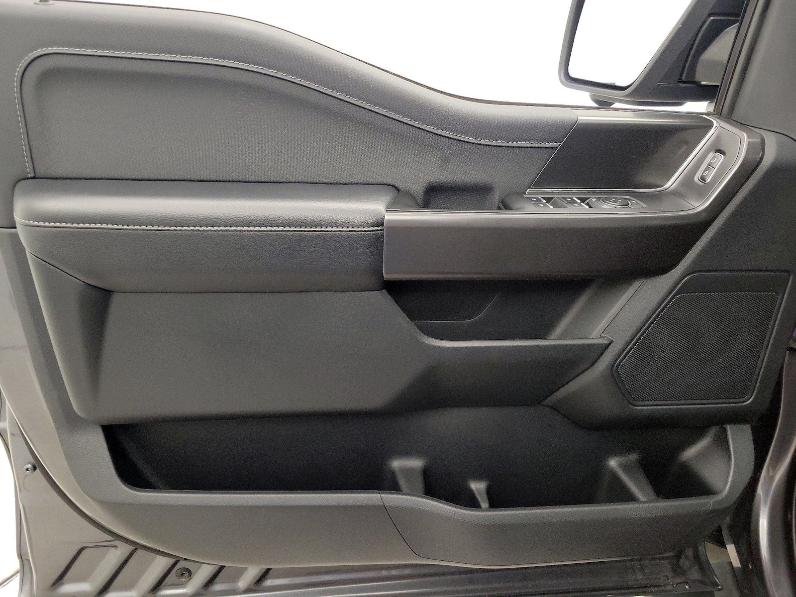 2024 Ford F-150 XLT - Photo 13