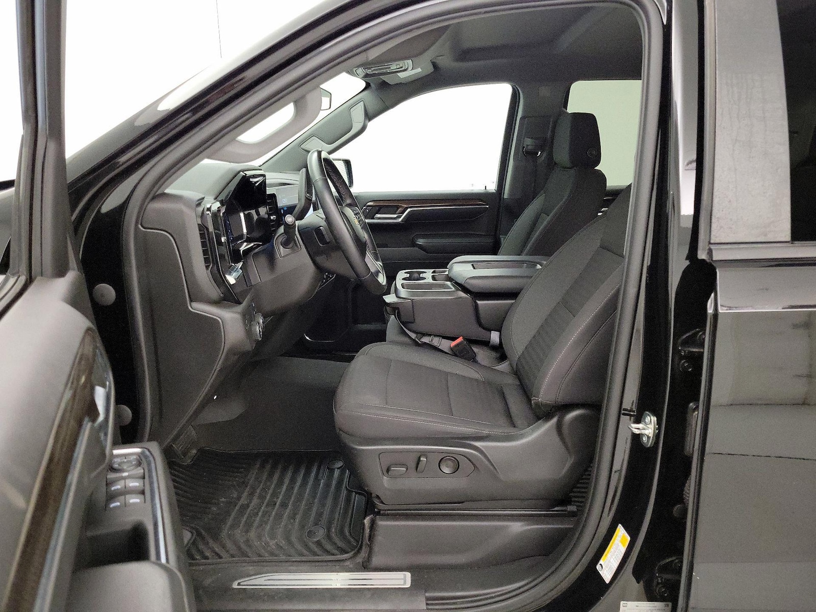 2023 Chevrolet Silverado 1500 LT - Photo 12