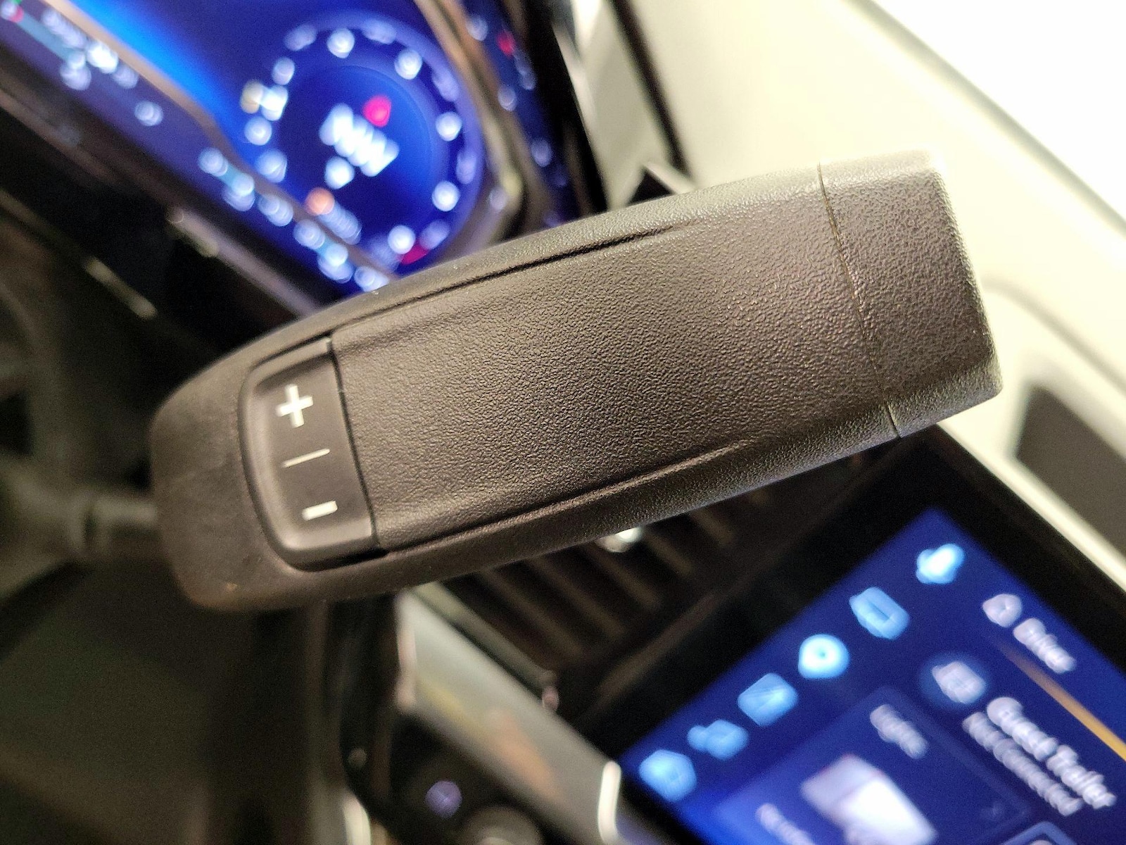 2023 Chevrolet Silverado 1500 LT - Photo 18