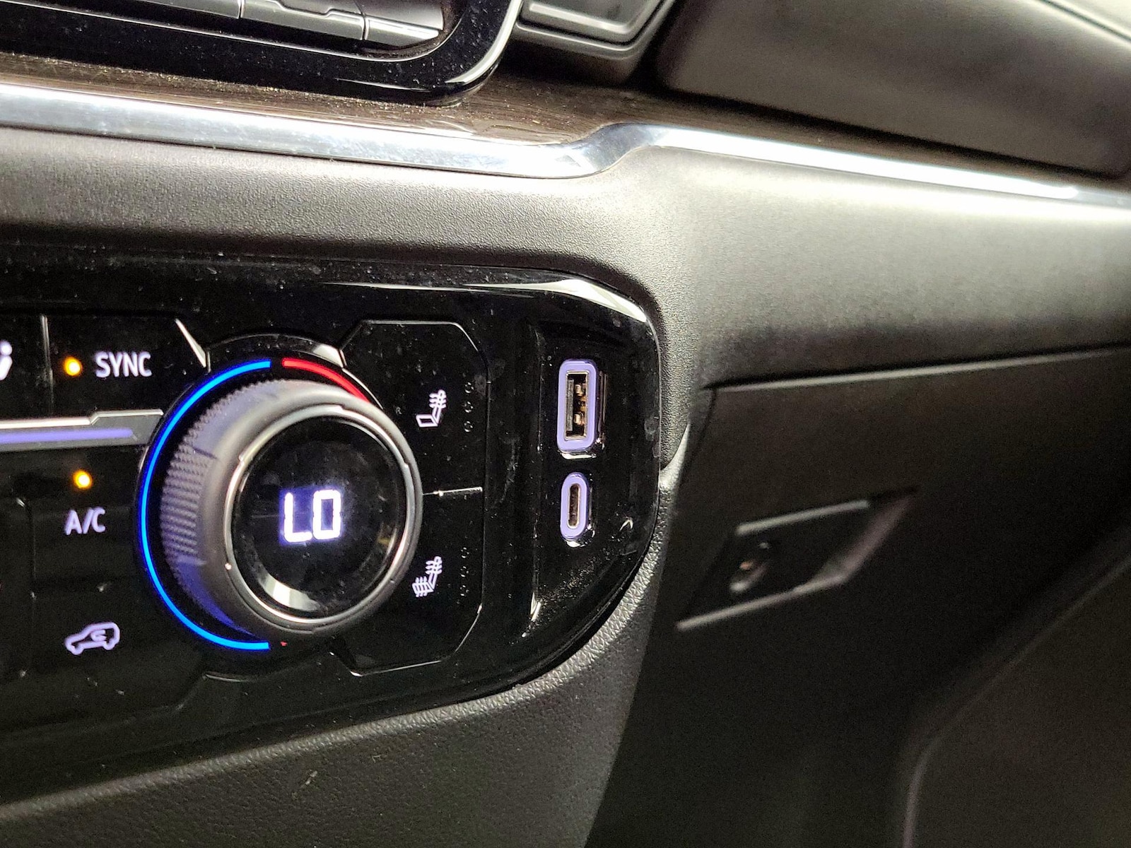 2023 Chevrolet Silverado 1500 LT - Photo 19