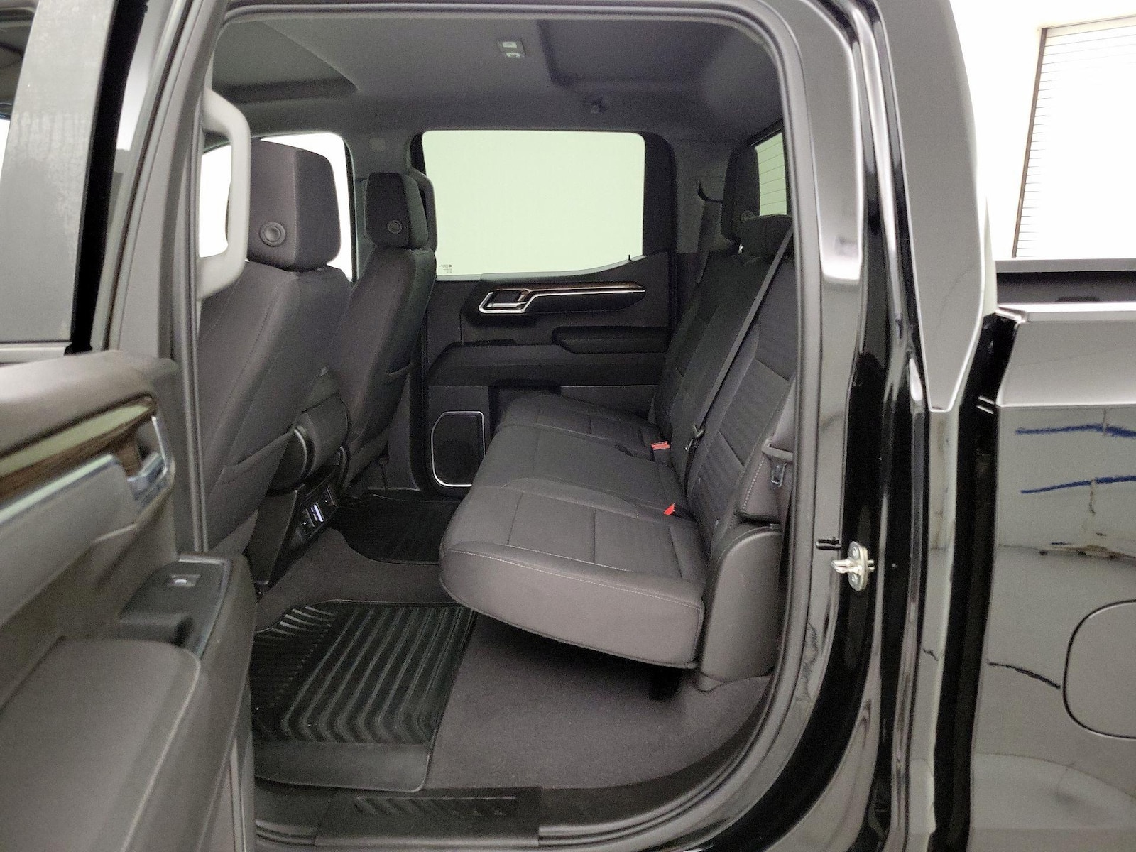 2023 Chevrolet Silverado 1500 LT - Photo 20