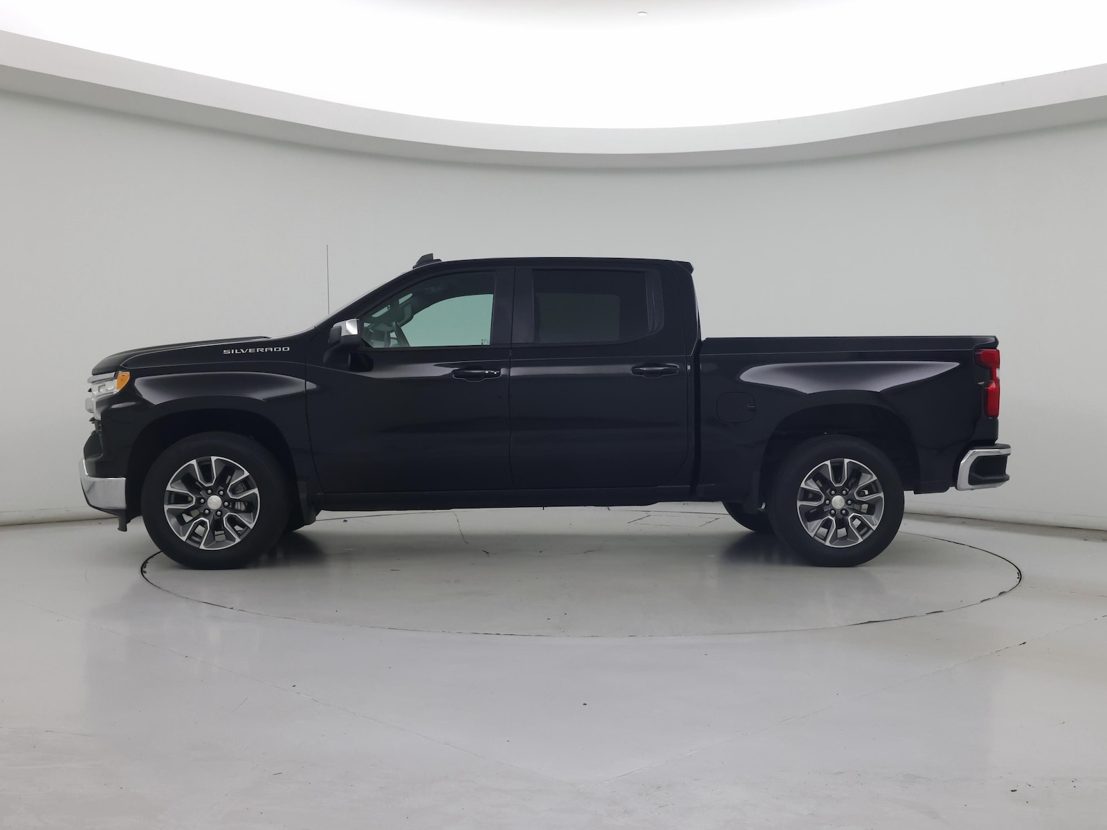2023 Chevrolet Silverado 1500 LT - Photo 4