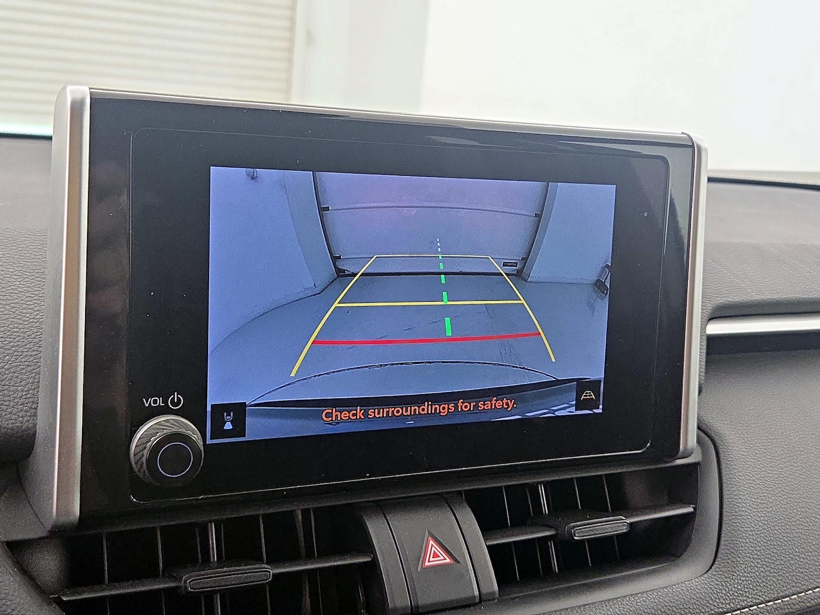 2024 Toyota RAV4 LE - Photo 15