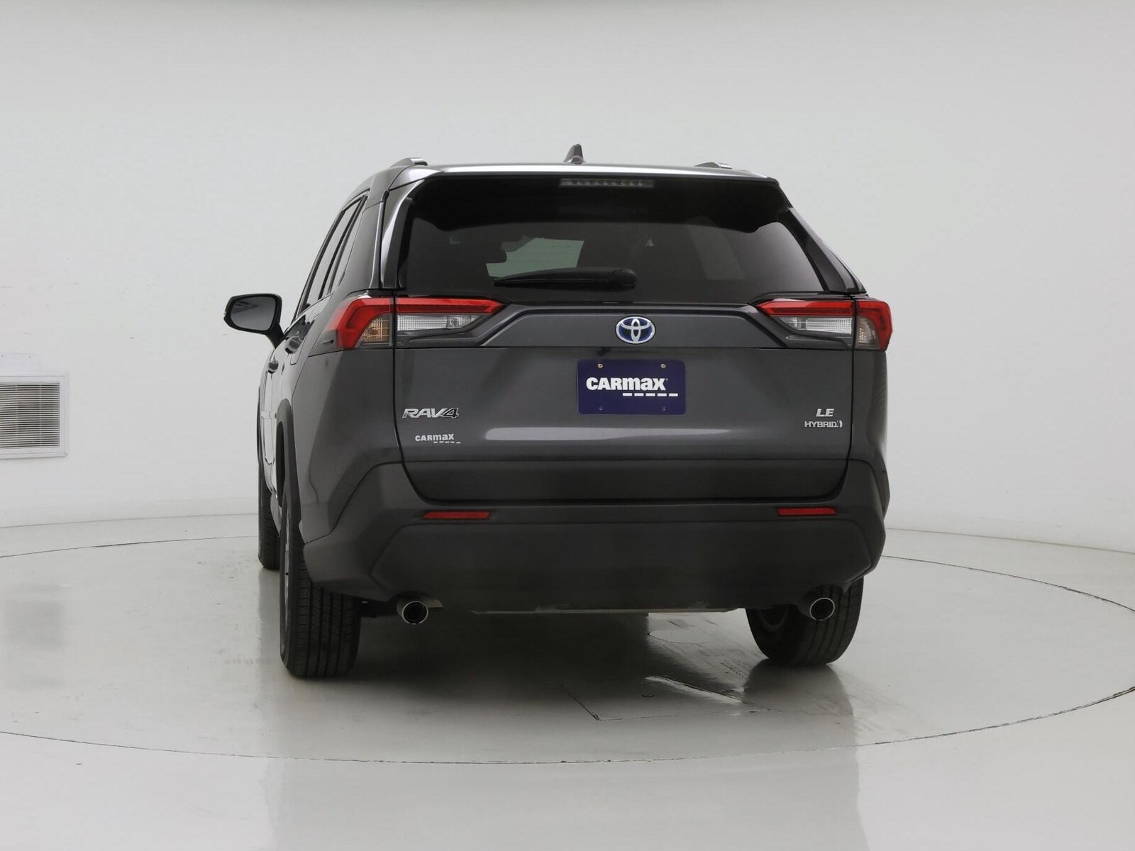 2024 Toyota RAV4 LE - Photo 7