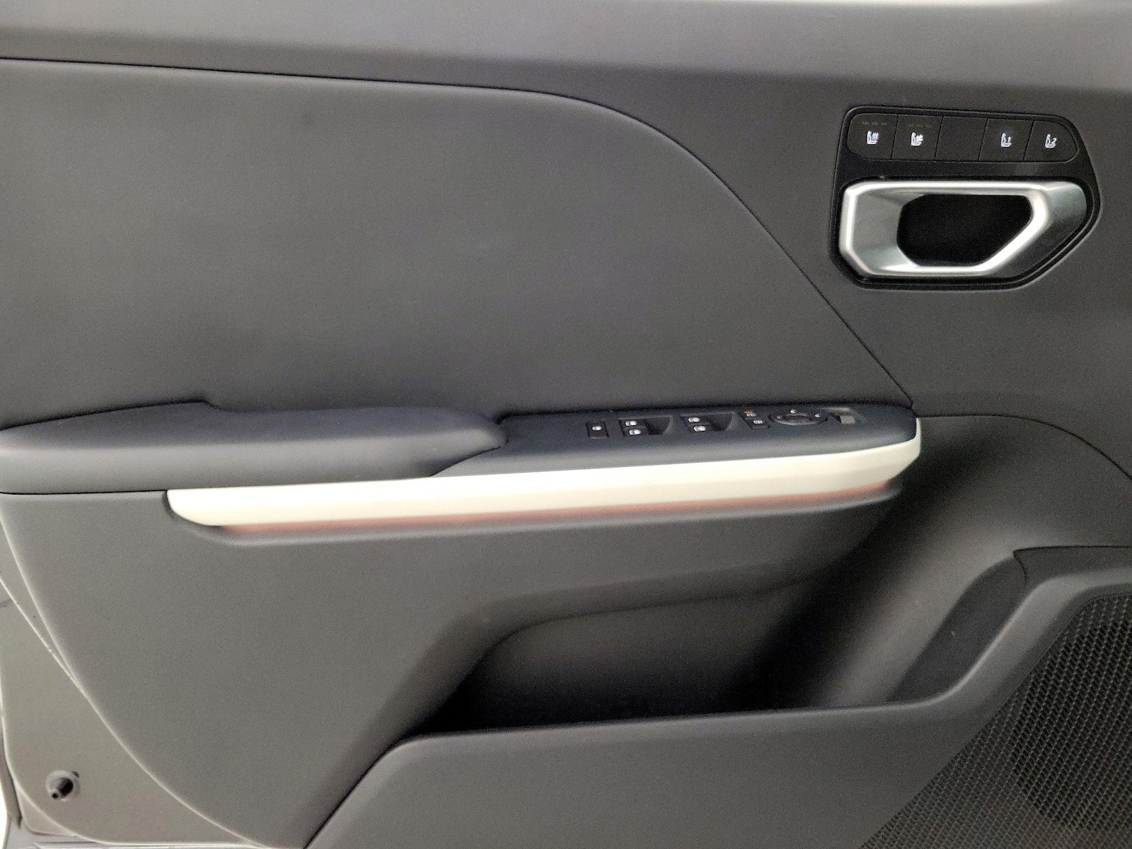 2025 Kia K4 GT-Line Turbo - Photo 13