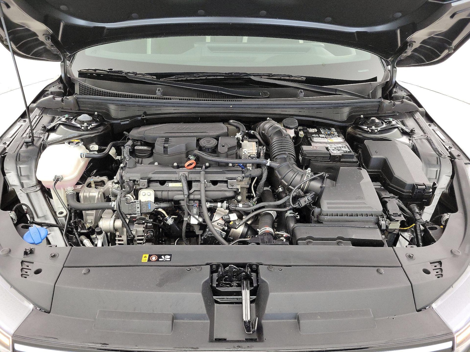2025 Kia K4 GT-Line Turbo - Photo 23