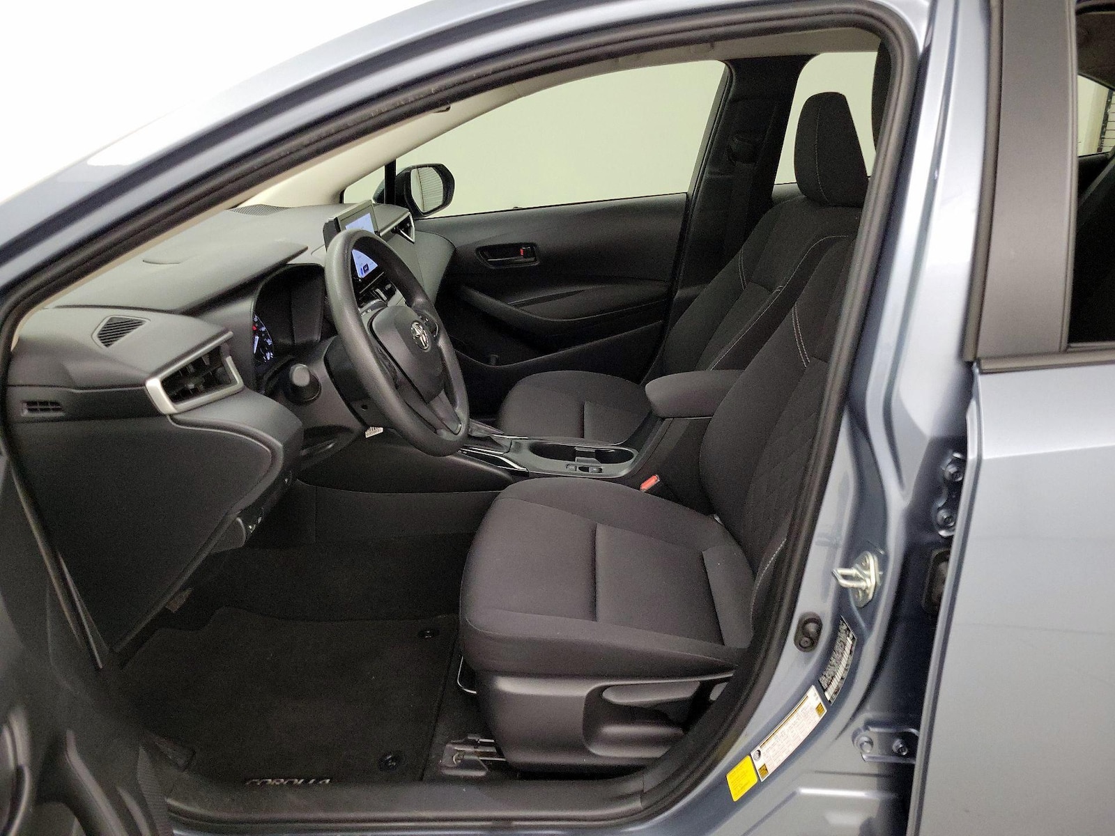 2023 Toyota Corolla LE - Photo 12
