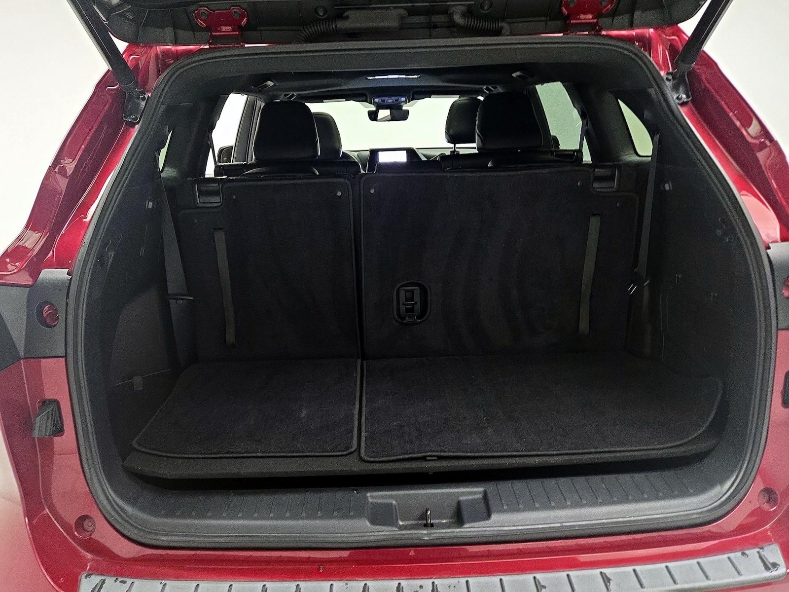 2023 Toyota Highlander L - Photo 23