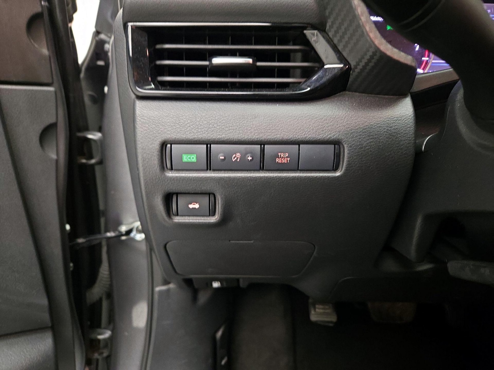 2024 Nissan Sentra SV - Photo 14