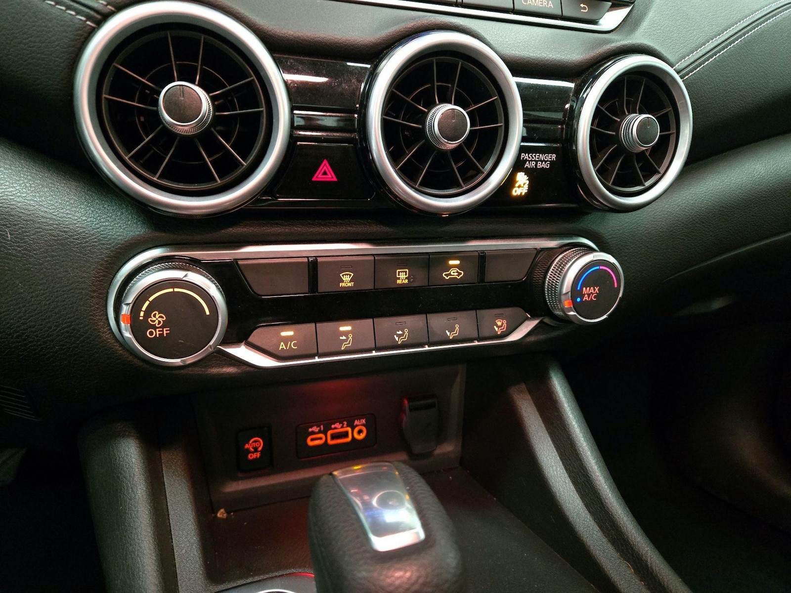 2024 Nissan Sentra SV - Photo 17