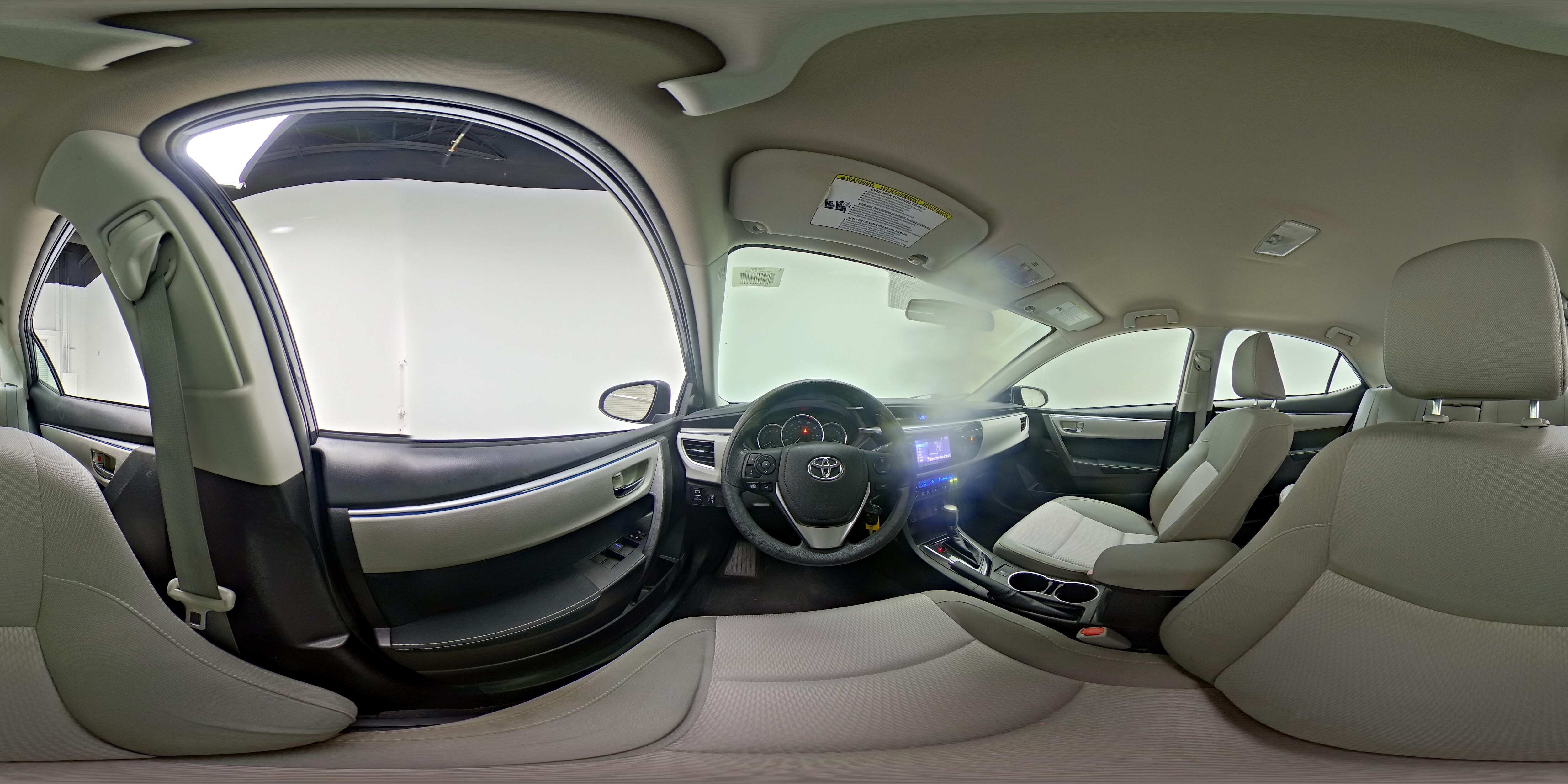2015 Toyota Corolla LE - Photo 26